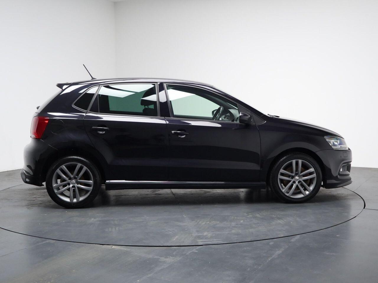 Volkswagen Polo - Image 14