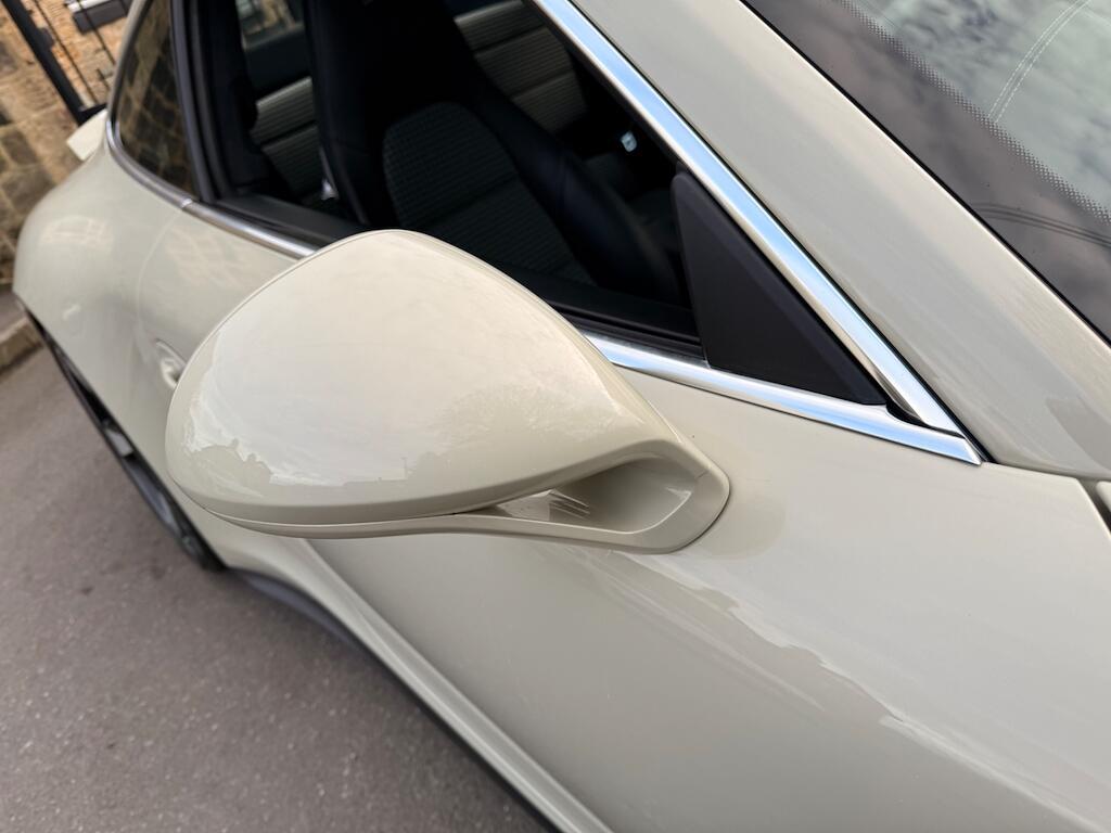 Porsche 911 - Image 37