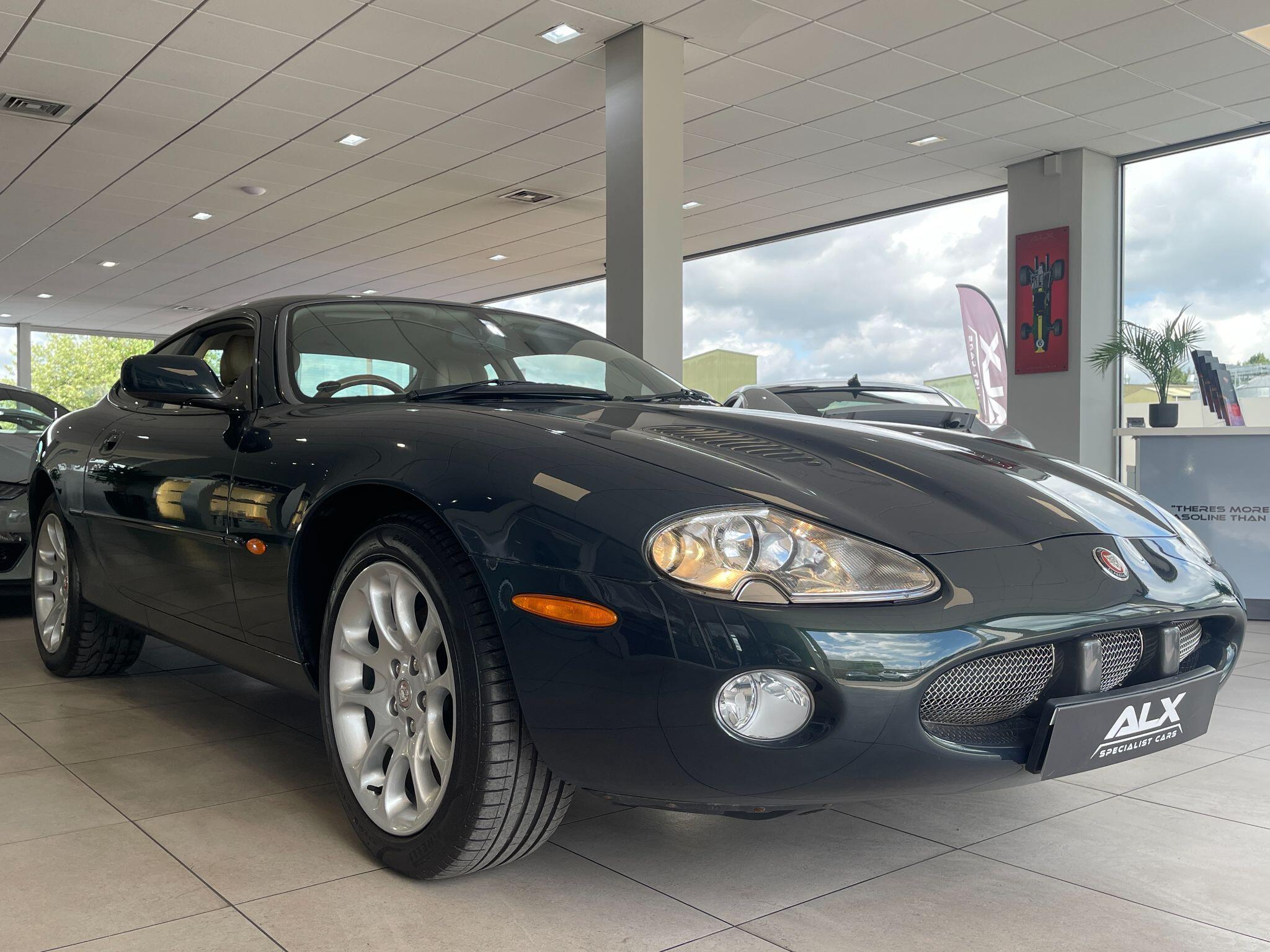 Jaguar XKR - Image 4