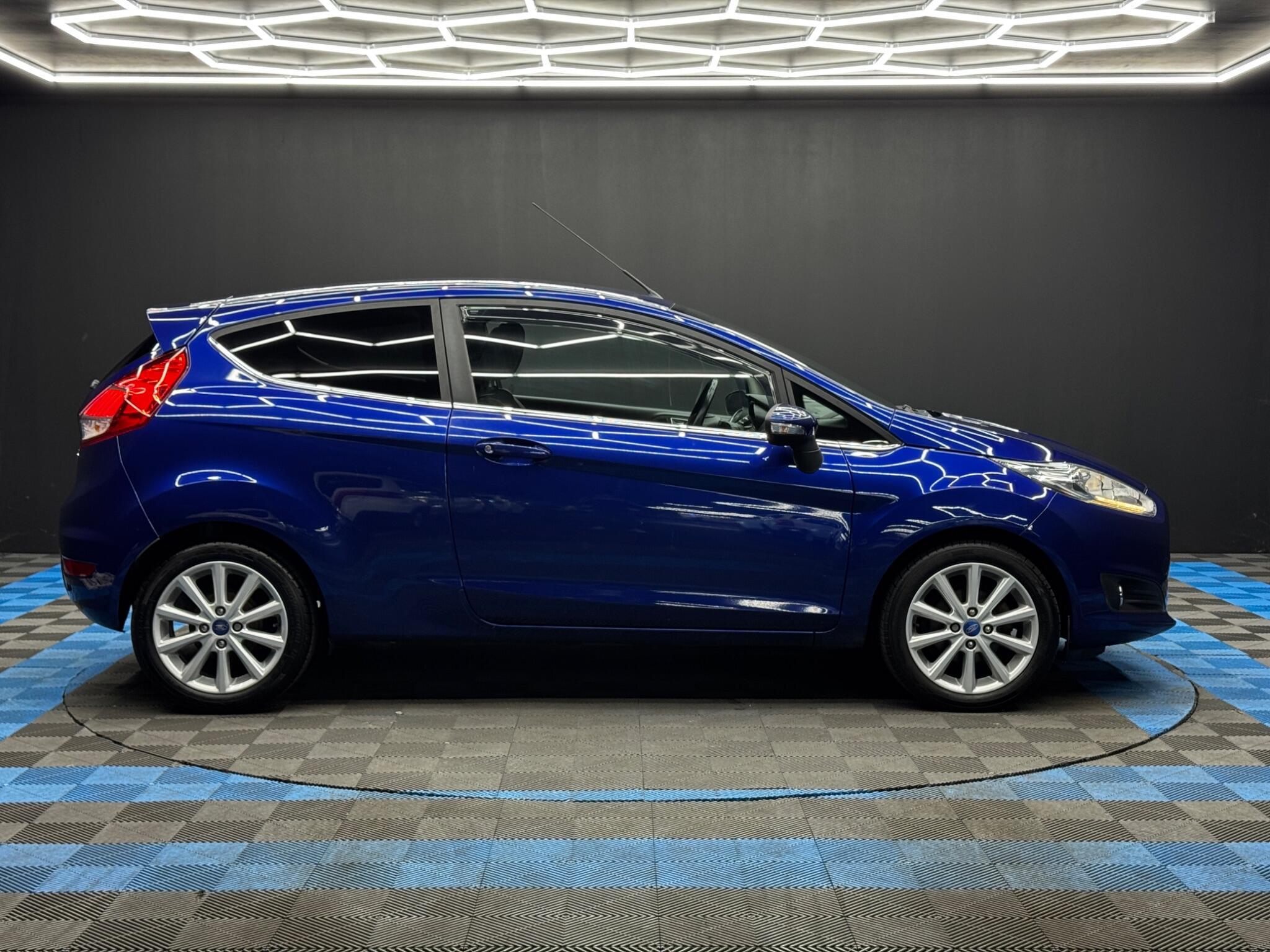 Ford Fiesta - Image 4