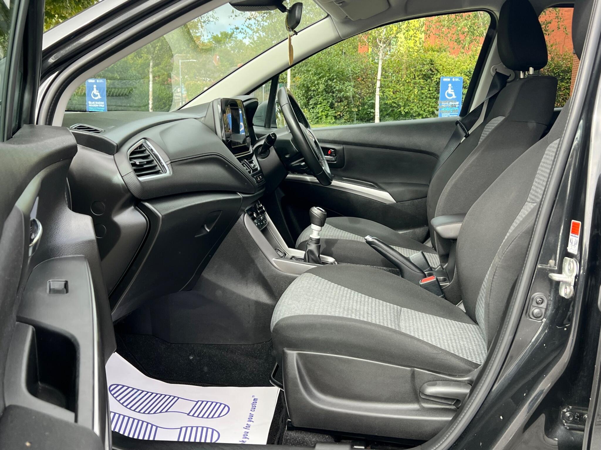 Suzuki S-Cross - Image 11