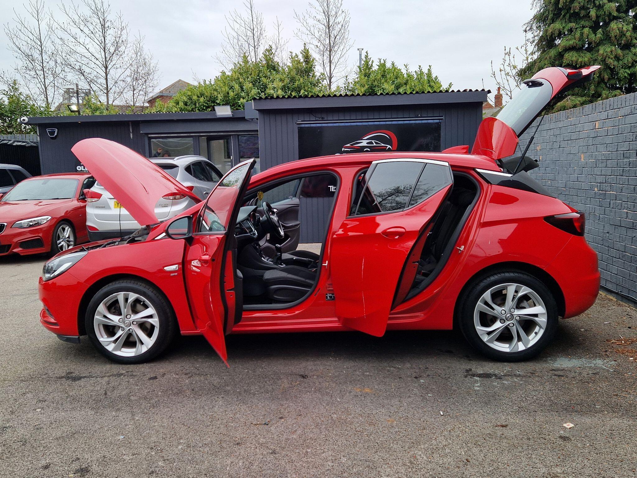 Vauxhall Astra - Image 15