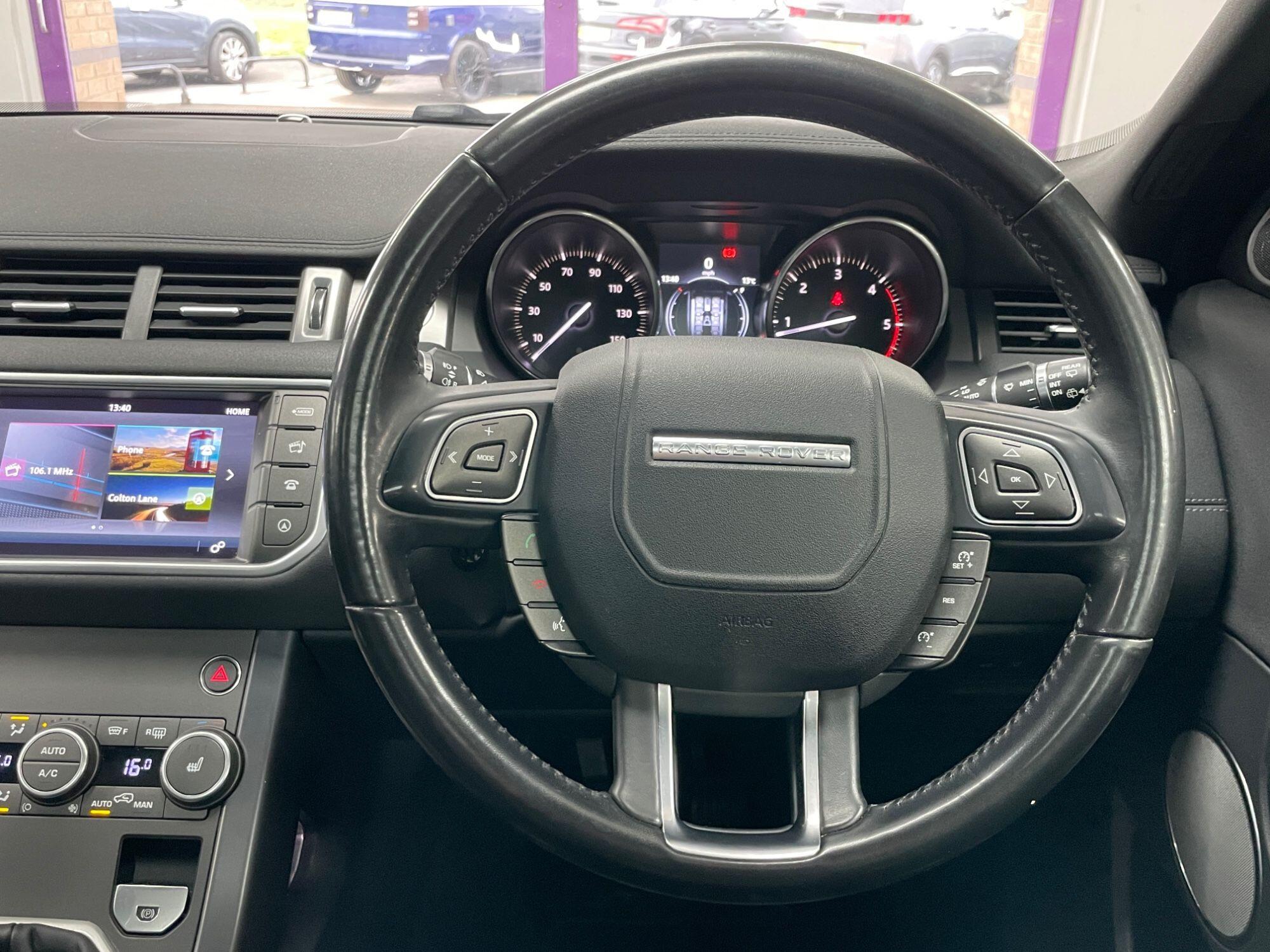 Land Rover Range Rover Evoque - Image 35