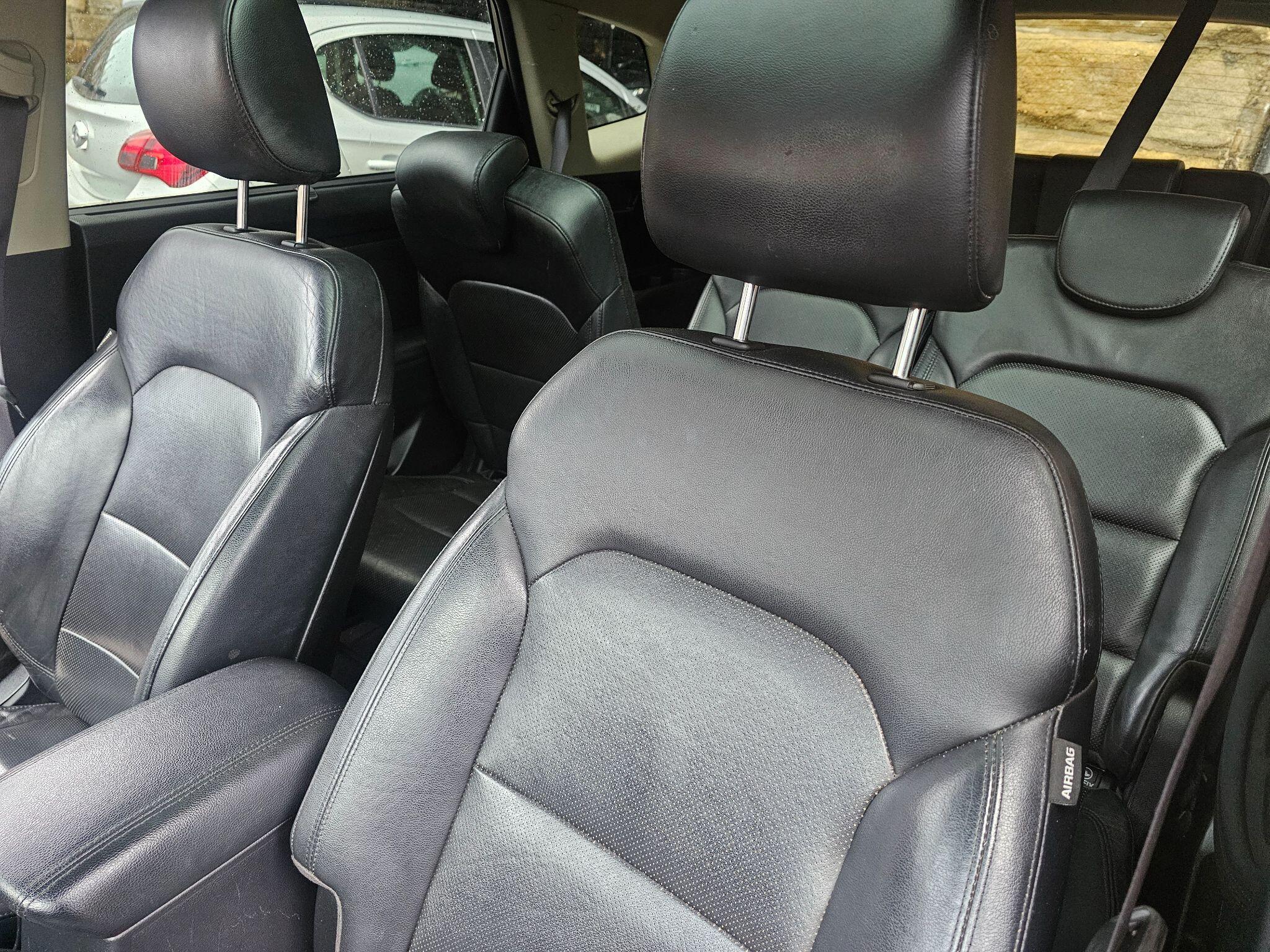 Kia Carens - Image 20