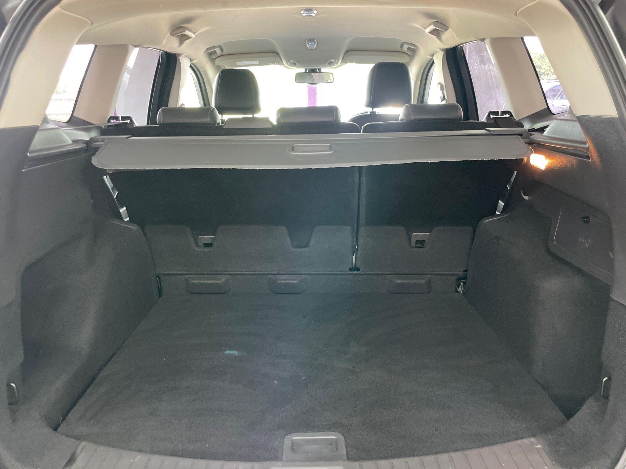 Ford Kuga - Image 15
