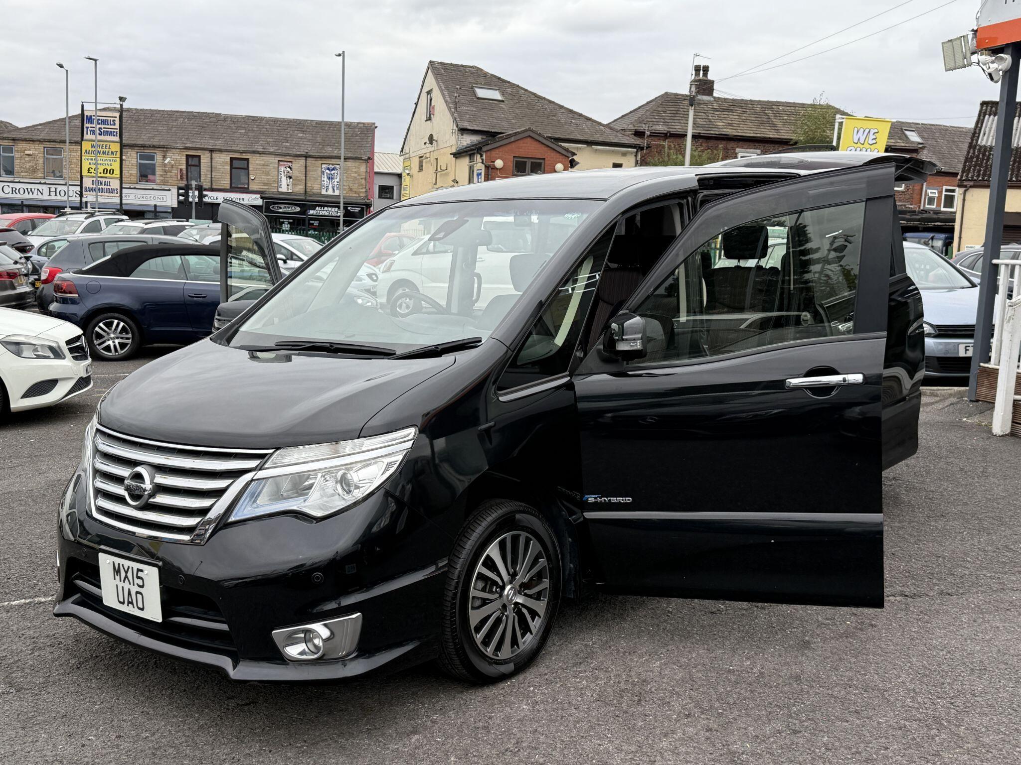 Nissan Serena - Image 19