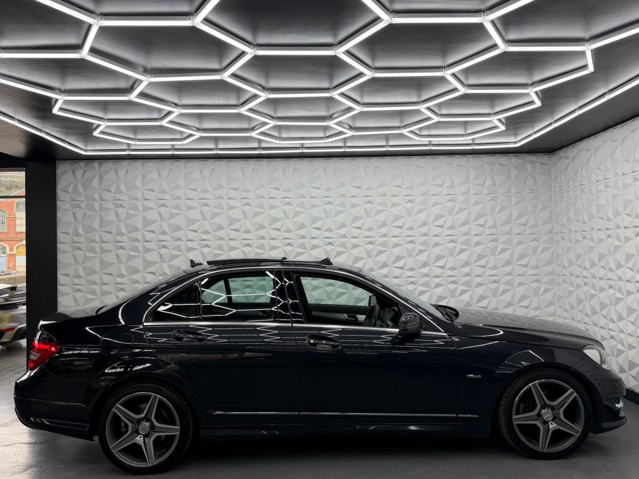 Mercedes C Class - Image 12