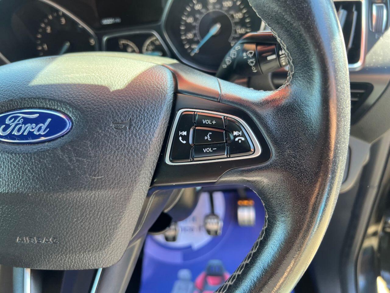 Ford Kuga - Image 28
