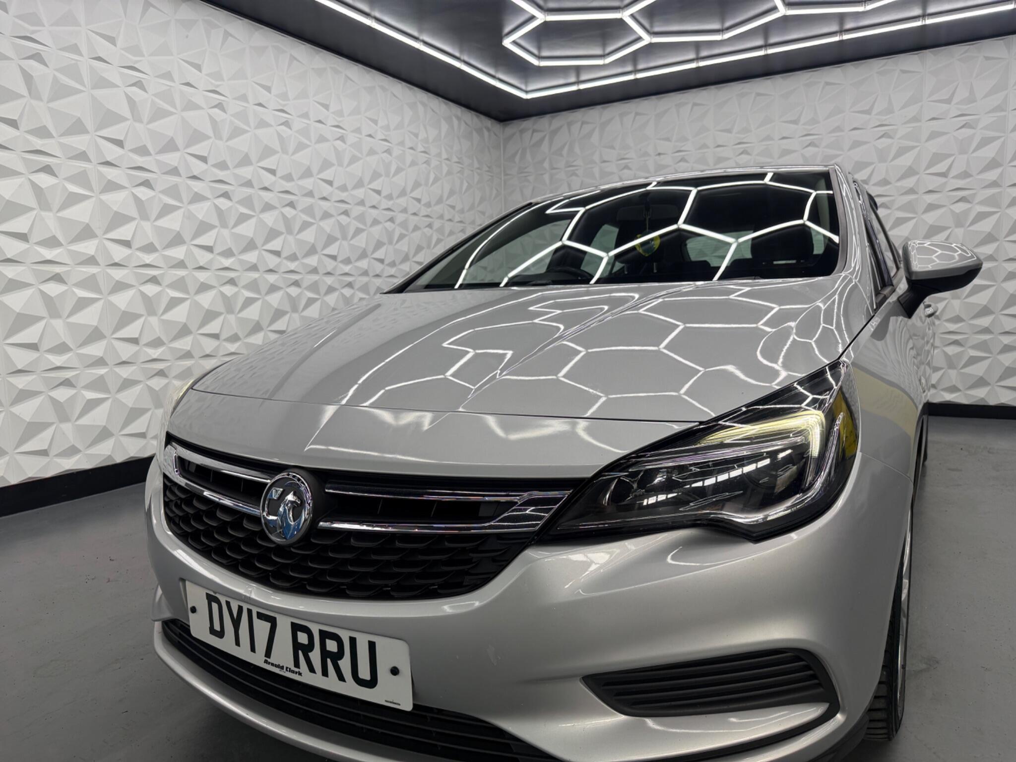 Vauxhall Astra - Image 10