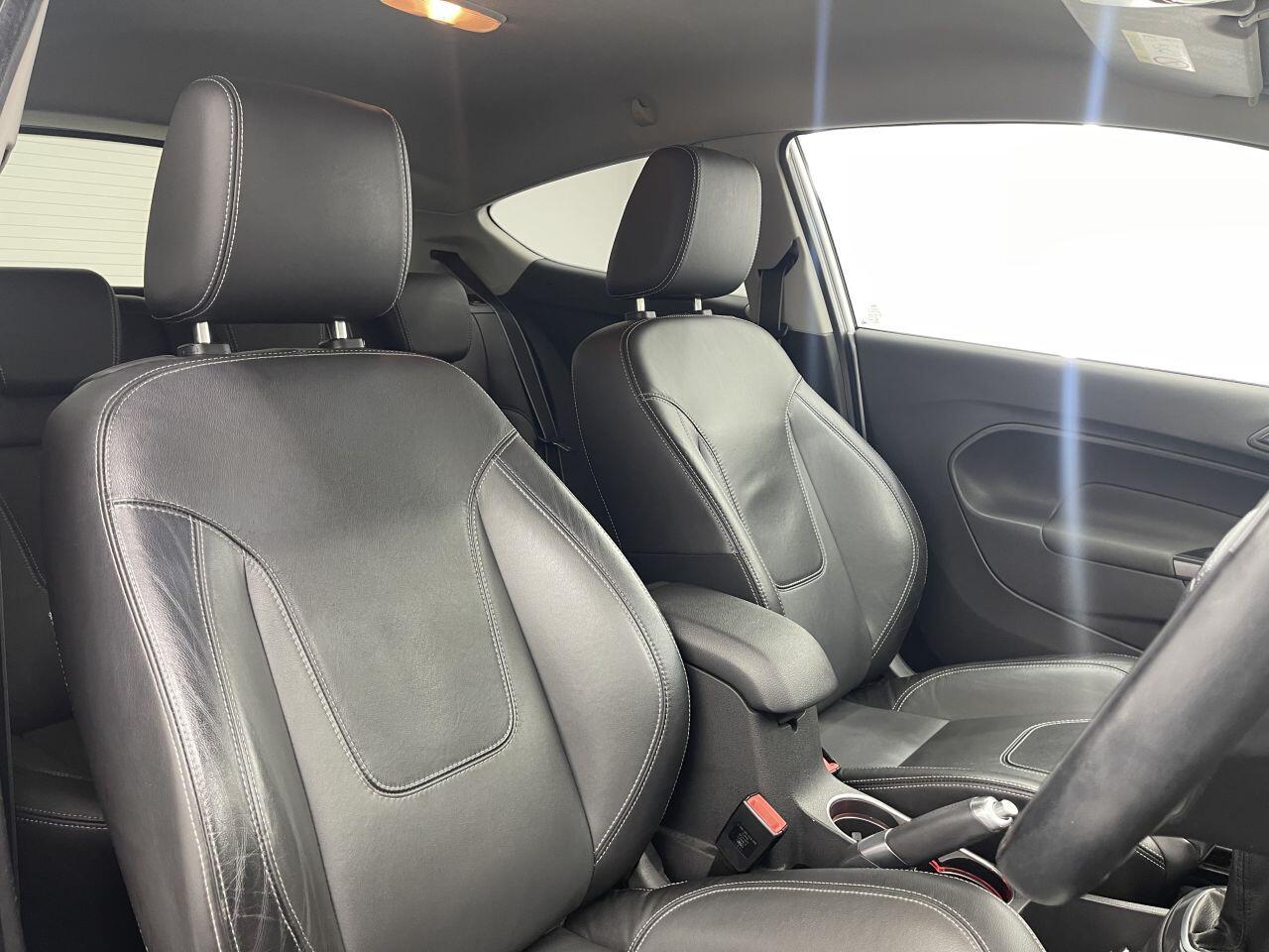 Ford Fiesta - Image 17