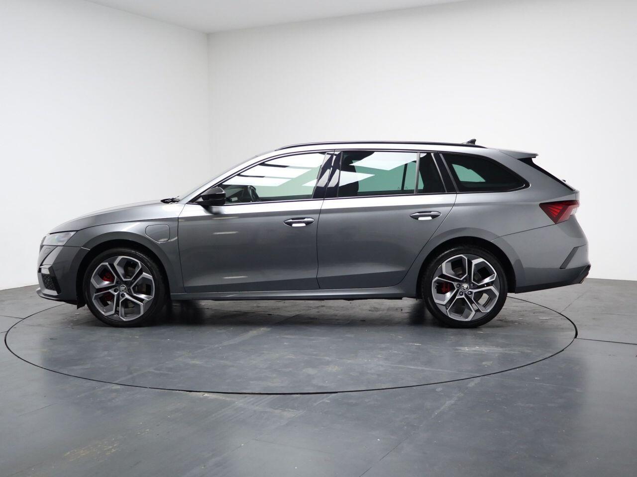 Skoda Octavia - Image 8