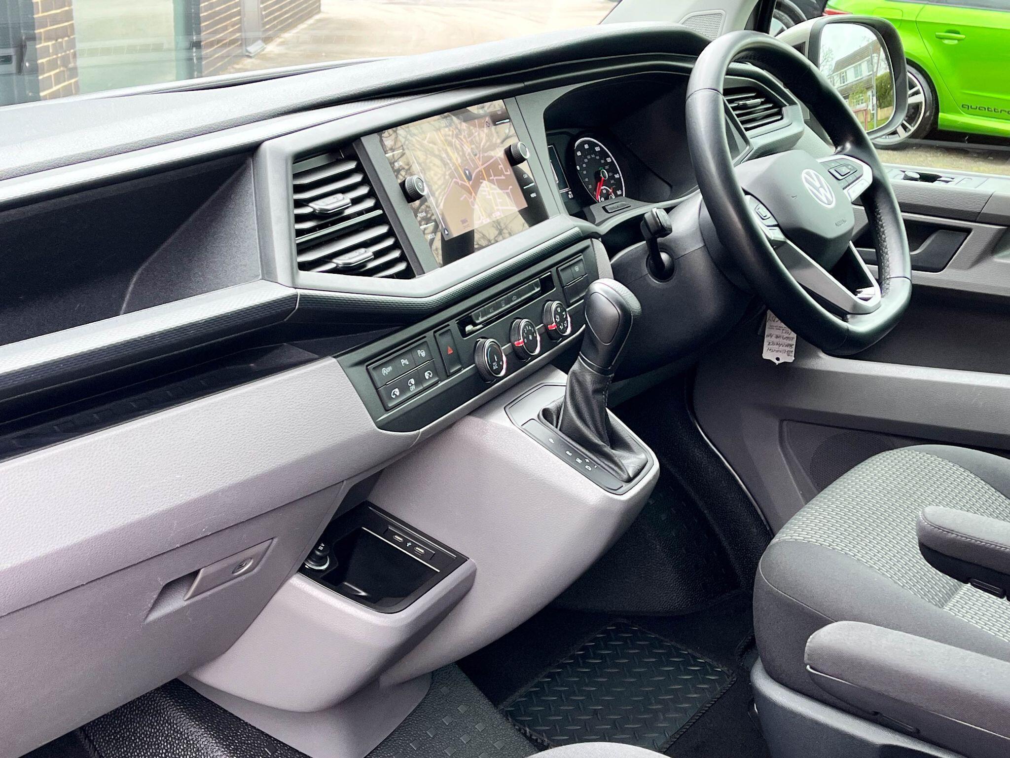 Volkswagen Transporter - Image 5