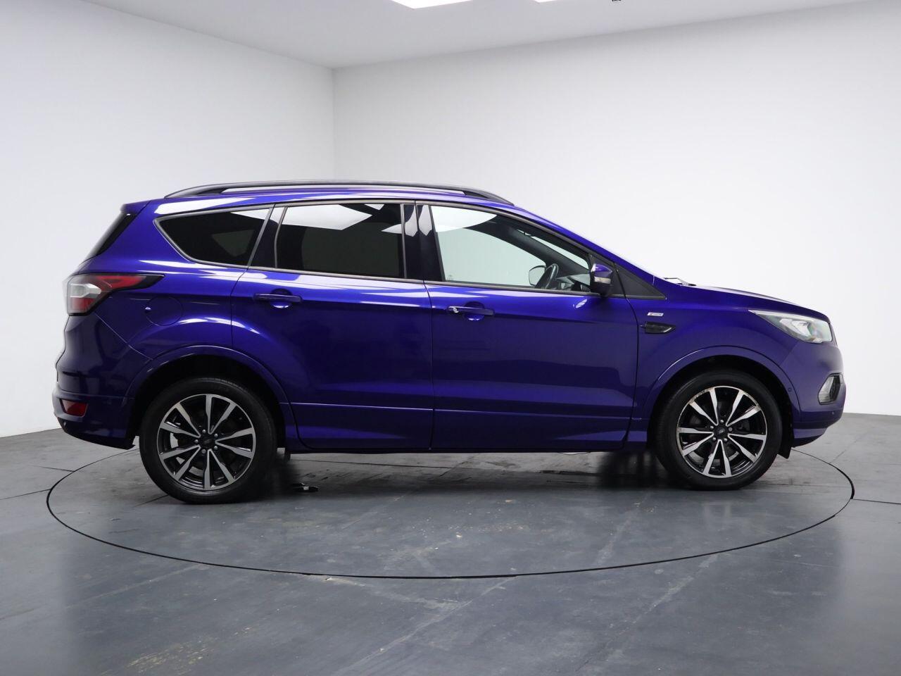 Ford Kuga - Image 14