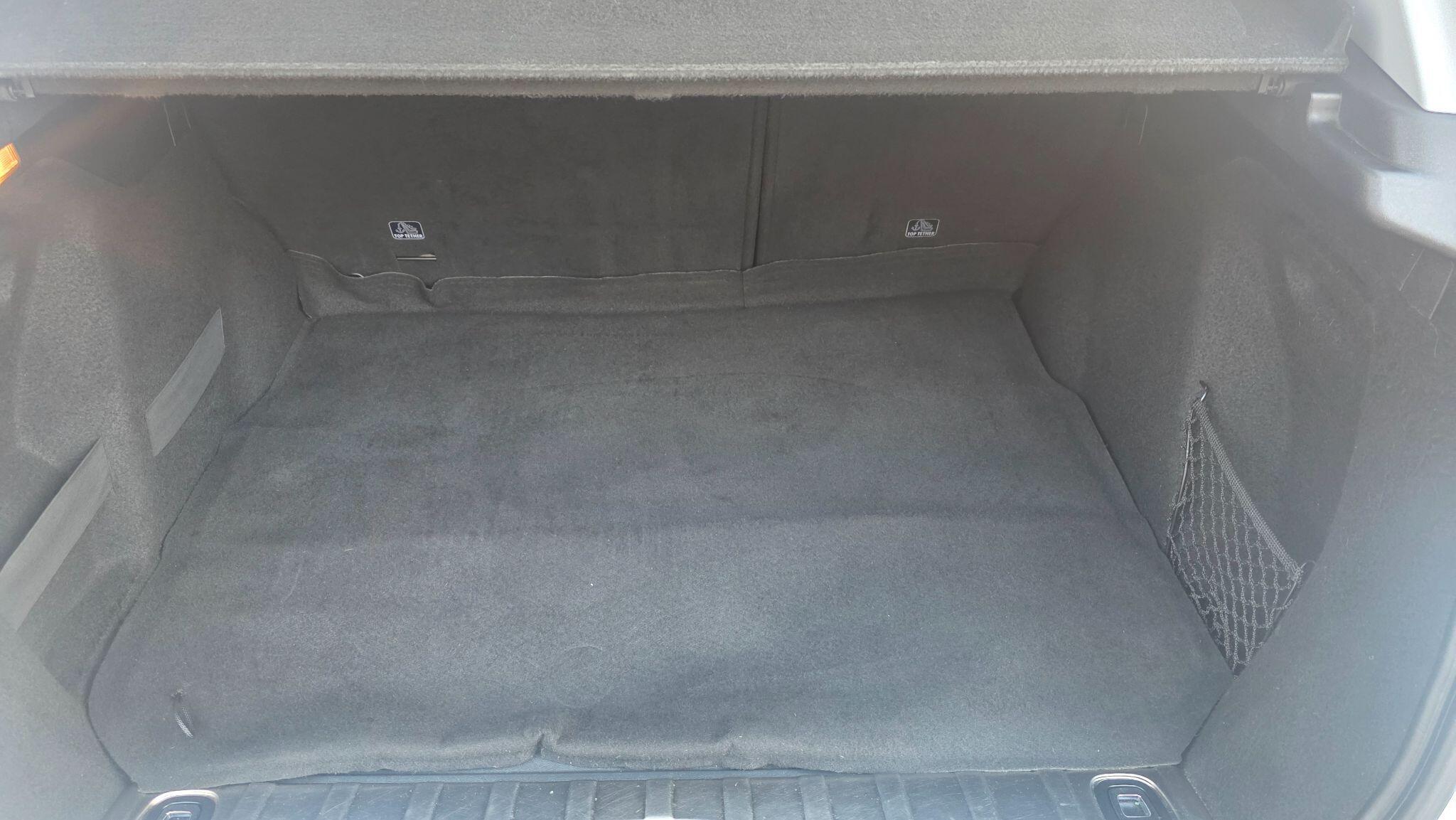 Peugeot 2008 - Image 52