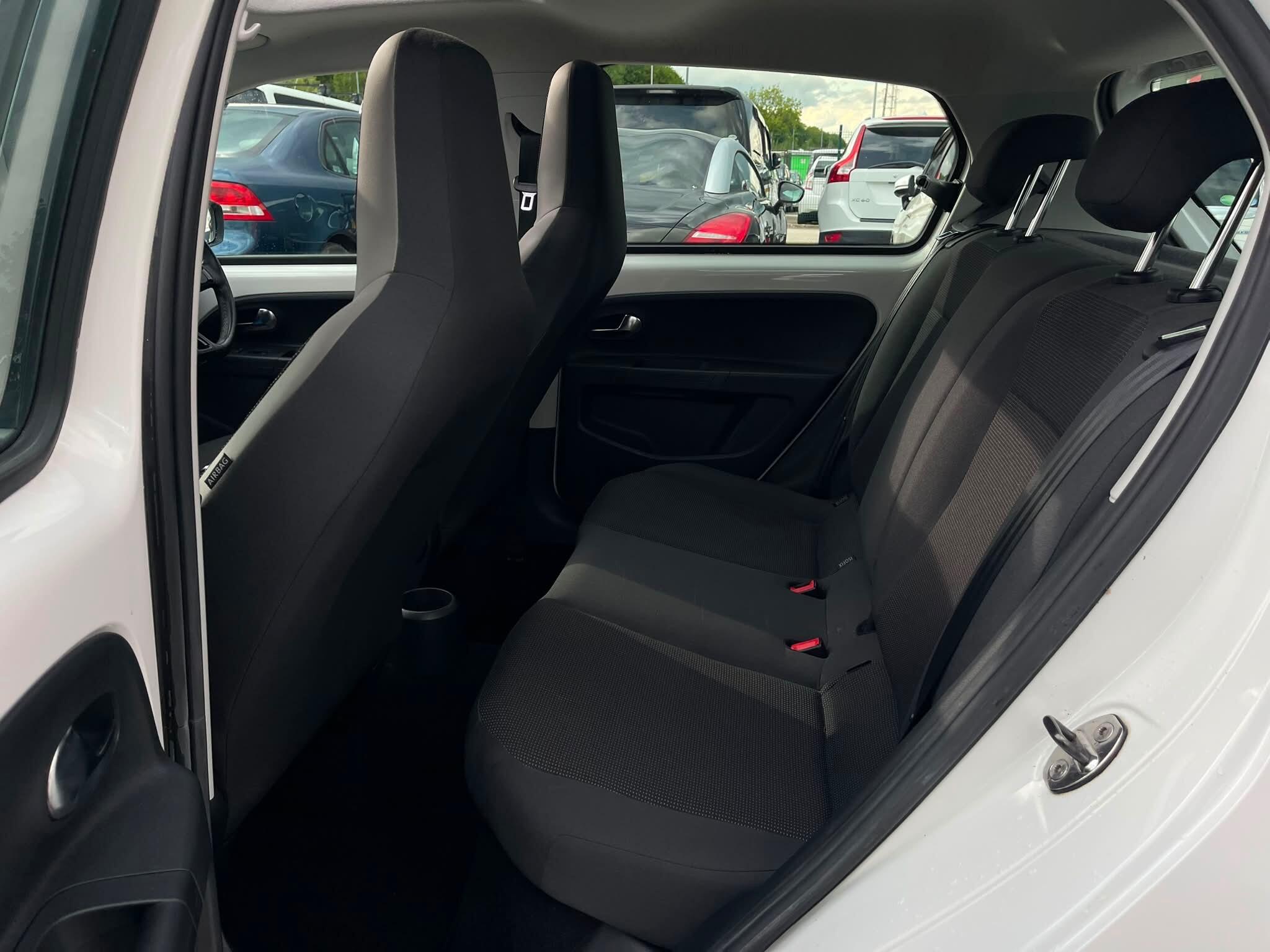 Volkswagen up! - Image 20