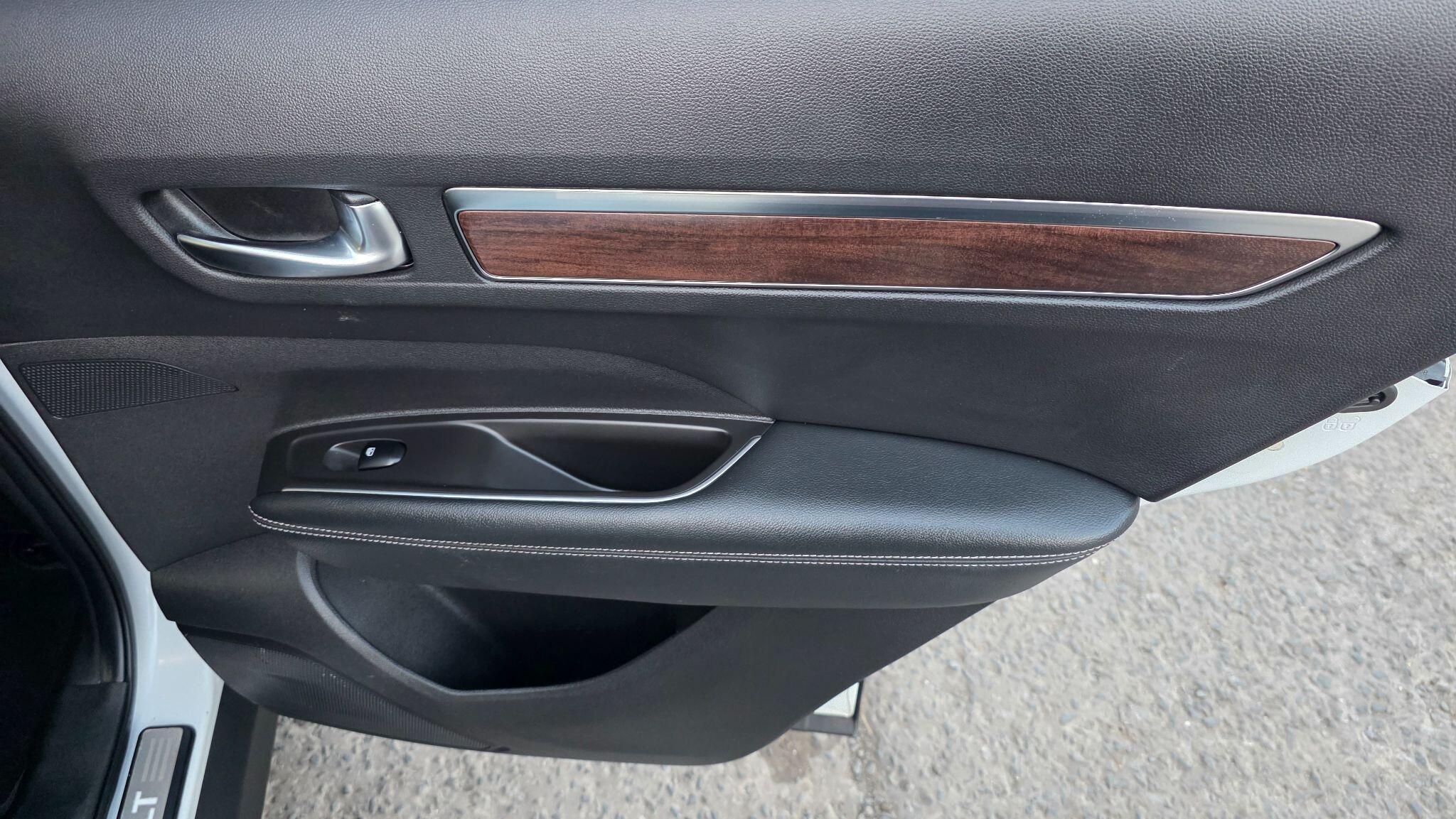 Renault Koleos - Image 46