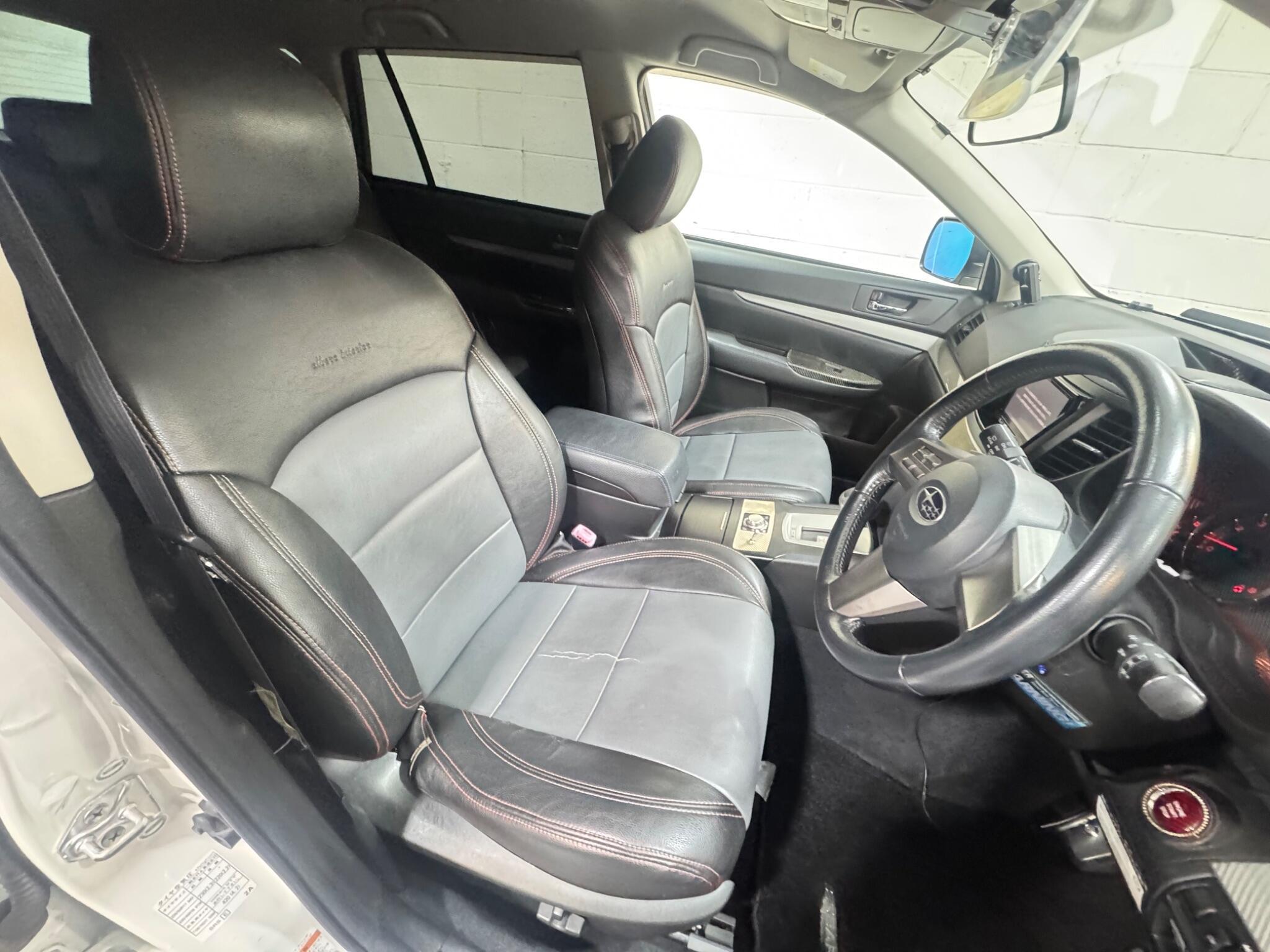 Subaru Legacy - Image 7