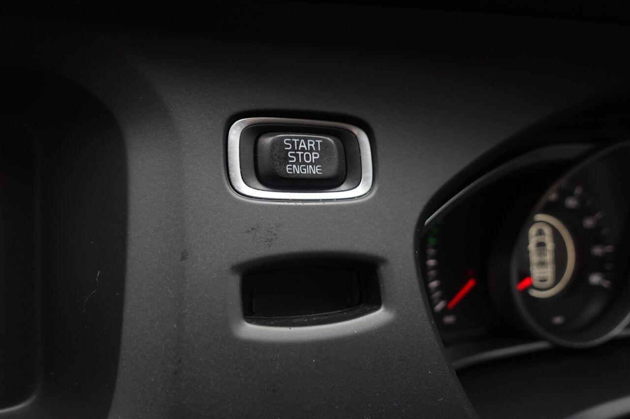 Volvo V40 CROSS COUNTRY - Image 36