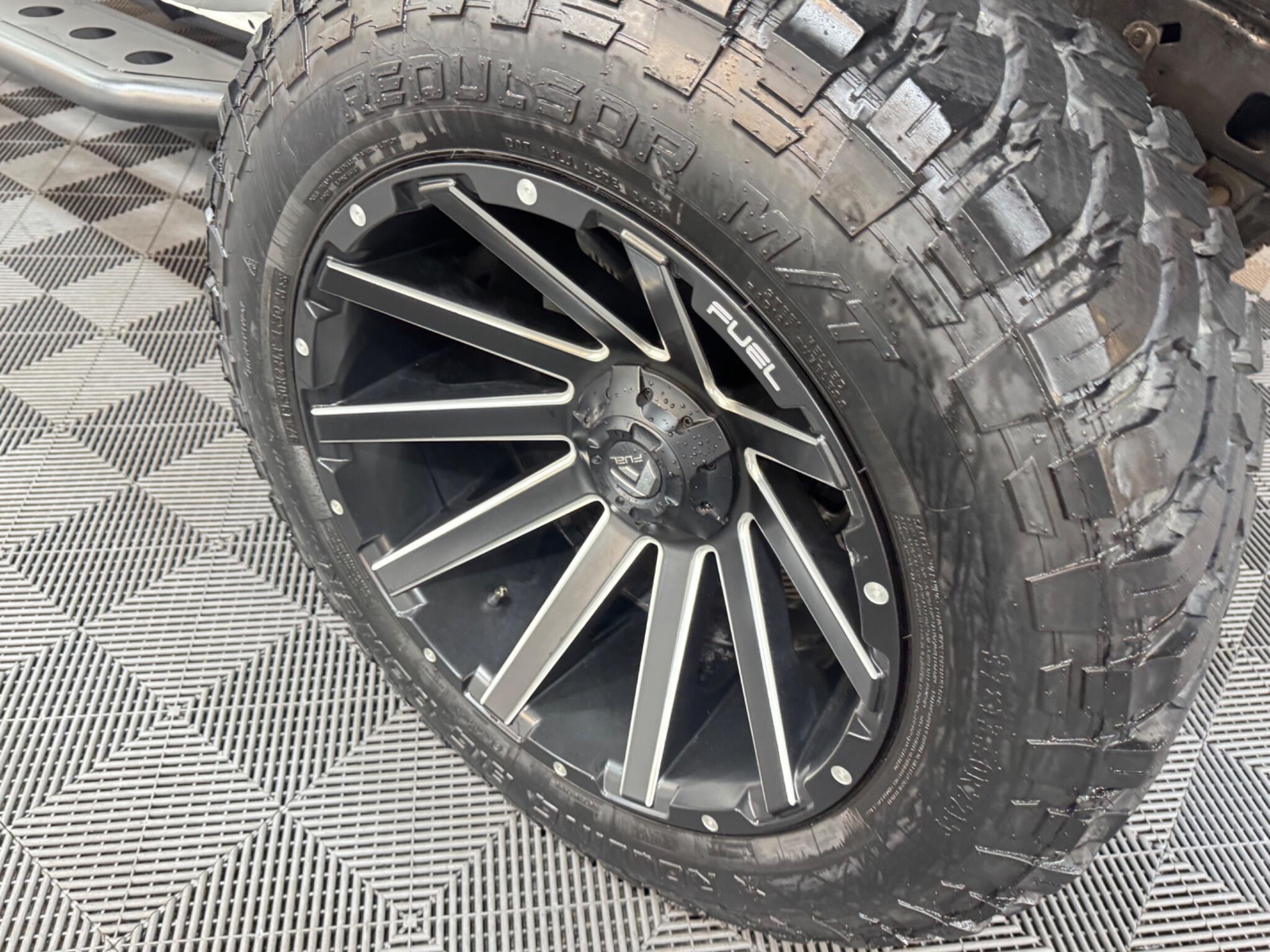 Jeep Wrangler - Image 15