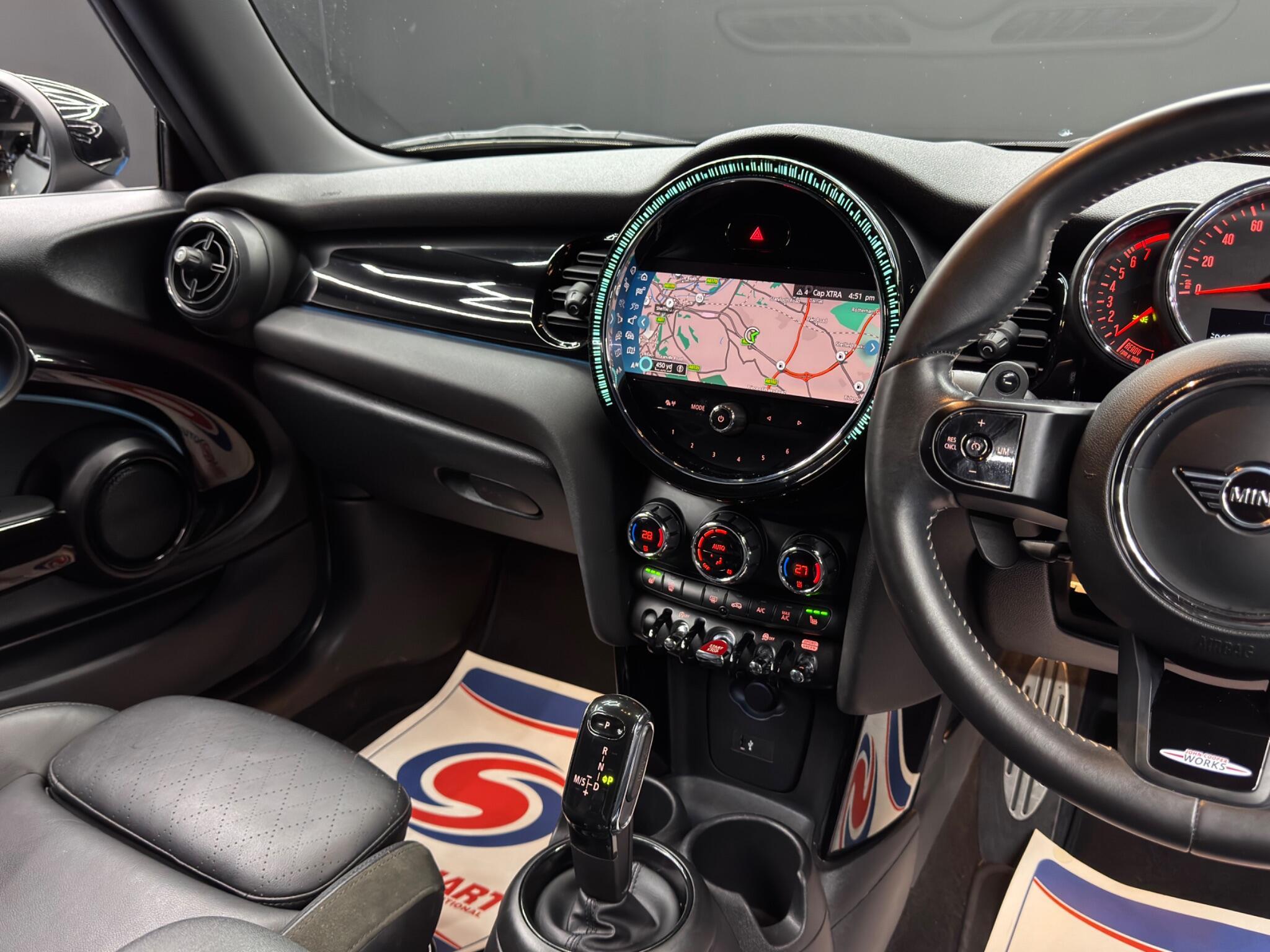 MINI Hatch - Image 22