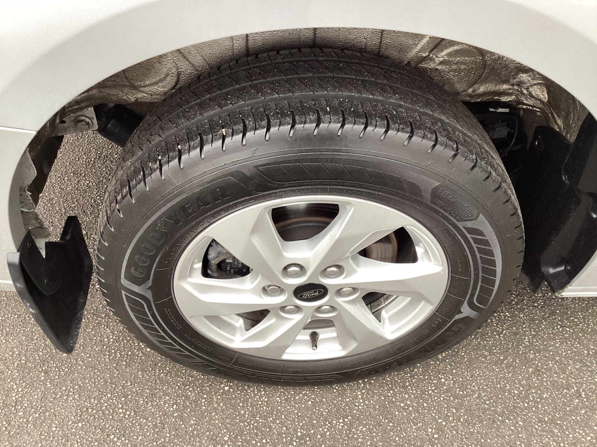 Ford Transit Custom - Image 13