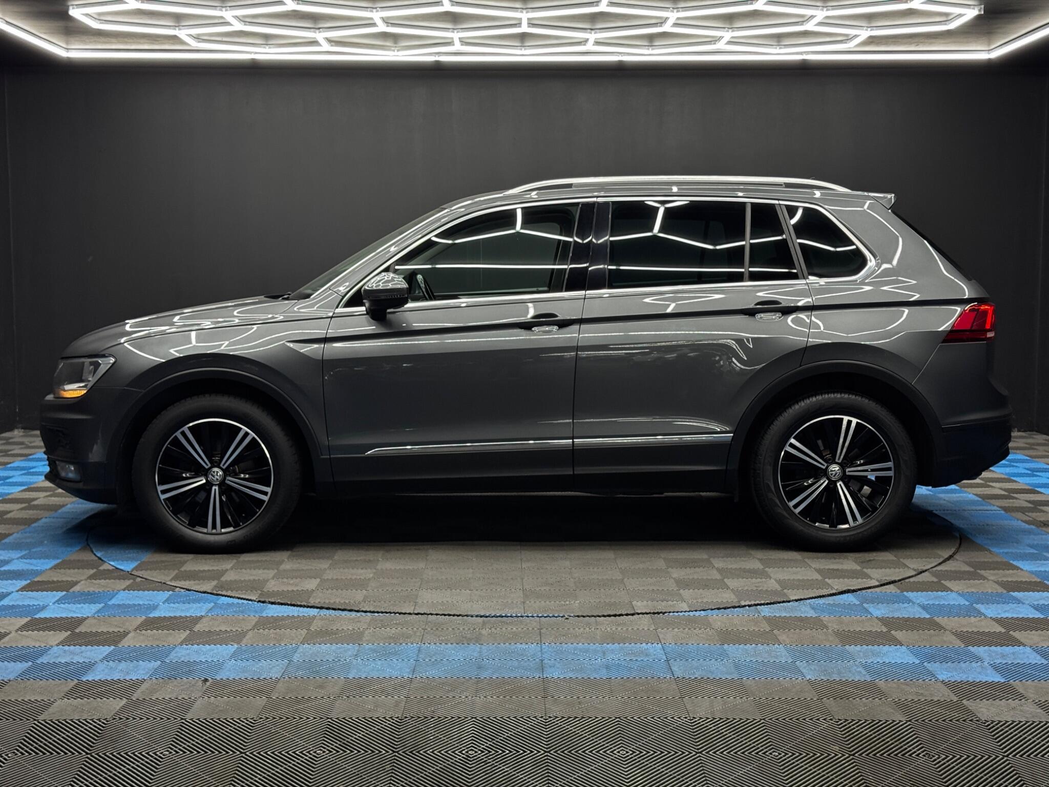 Volkswagen Tiguan - Image 8