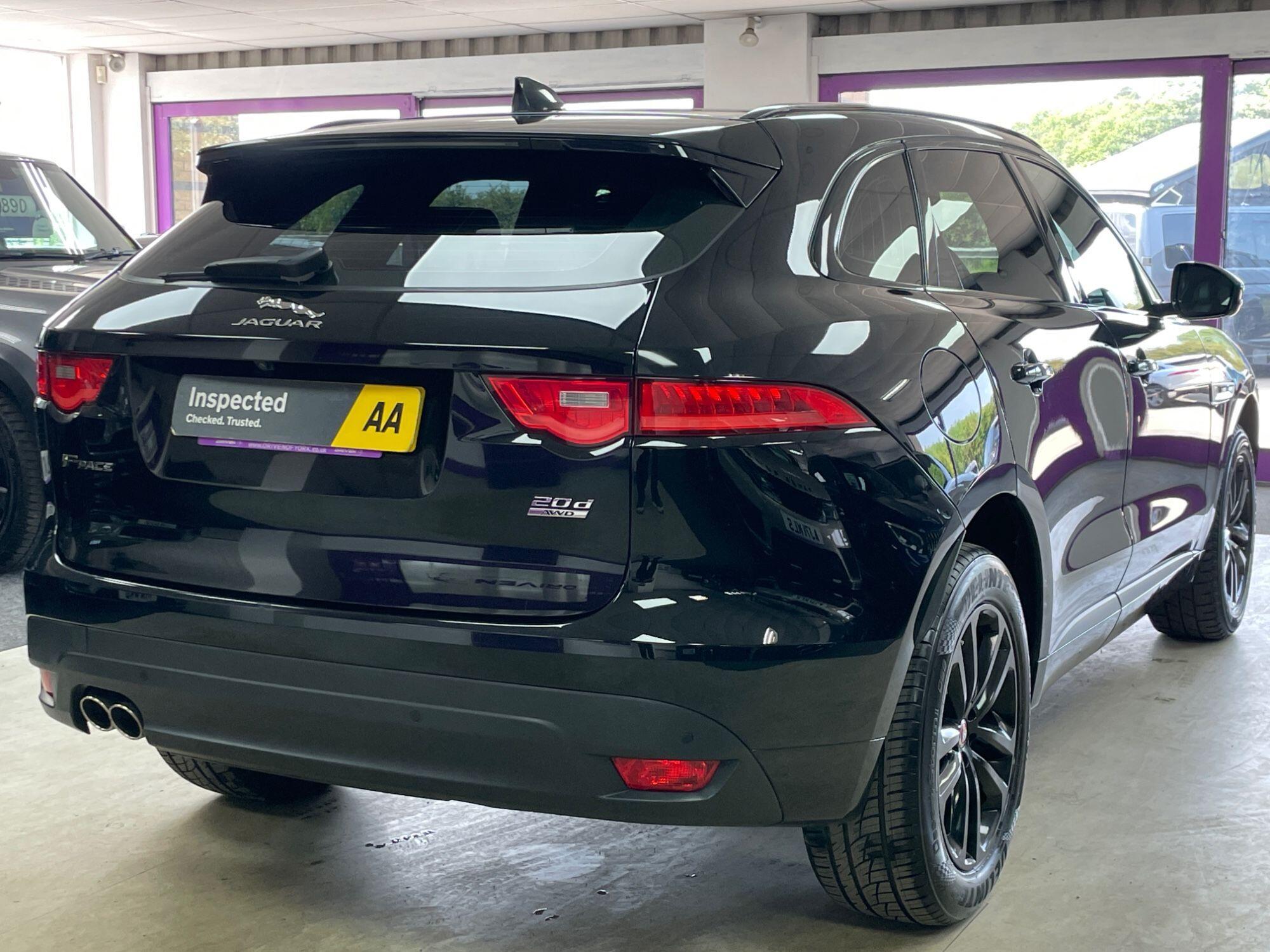Jaguar F-Pace - Image 10