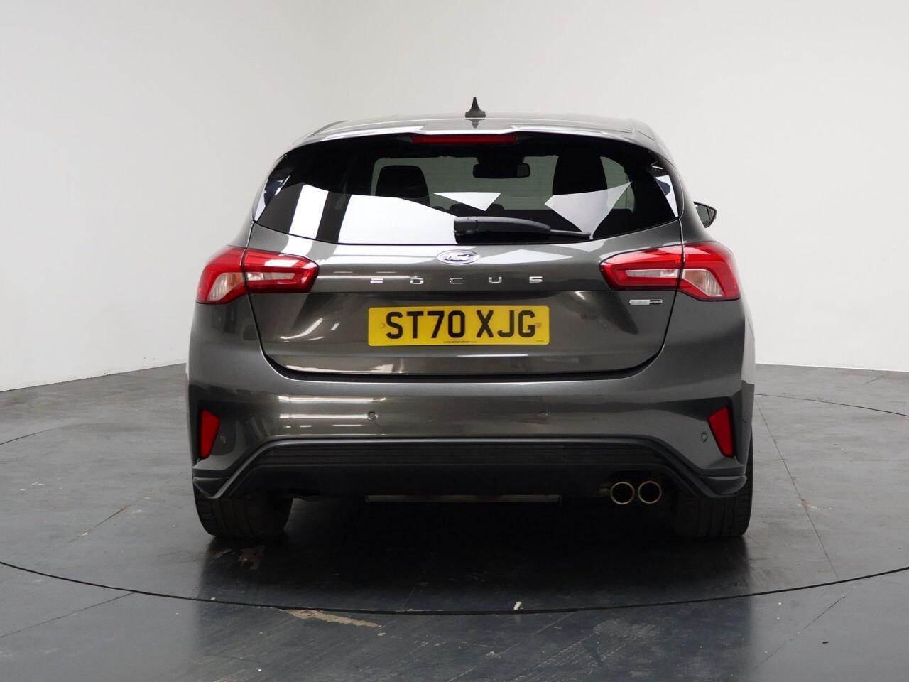 Ford Focus - Image 11