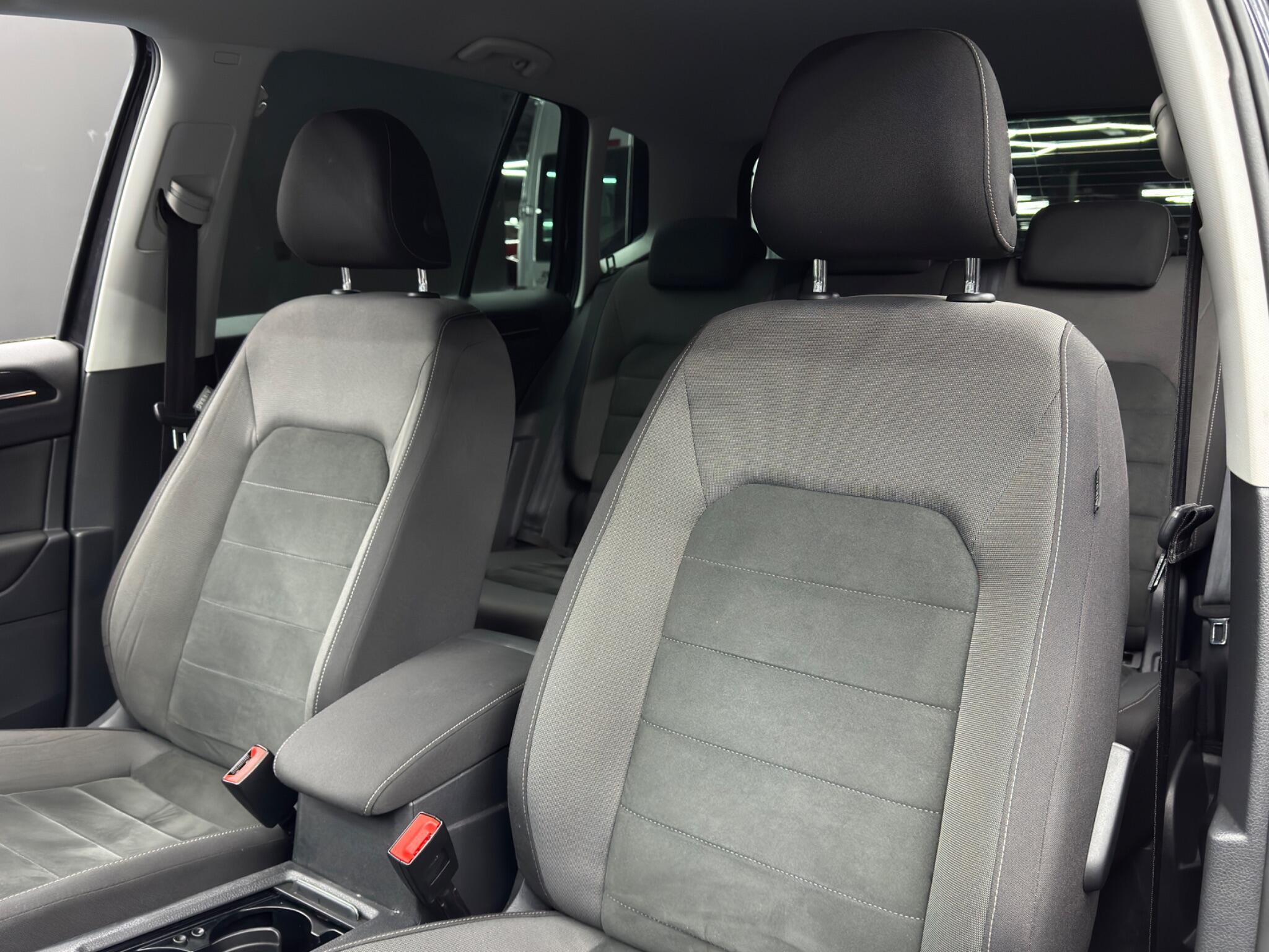 Volkswagen GOLF SV - Image 14