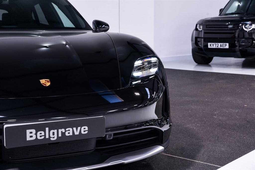 Porsche Taycan - Image 8