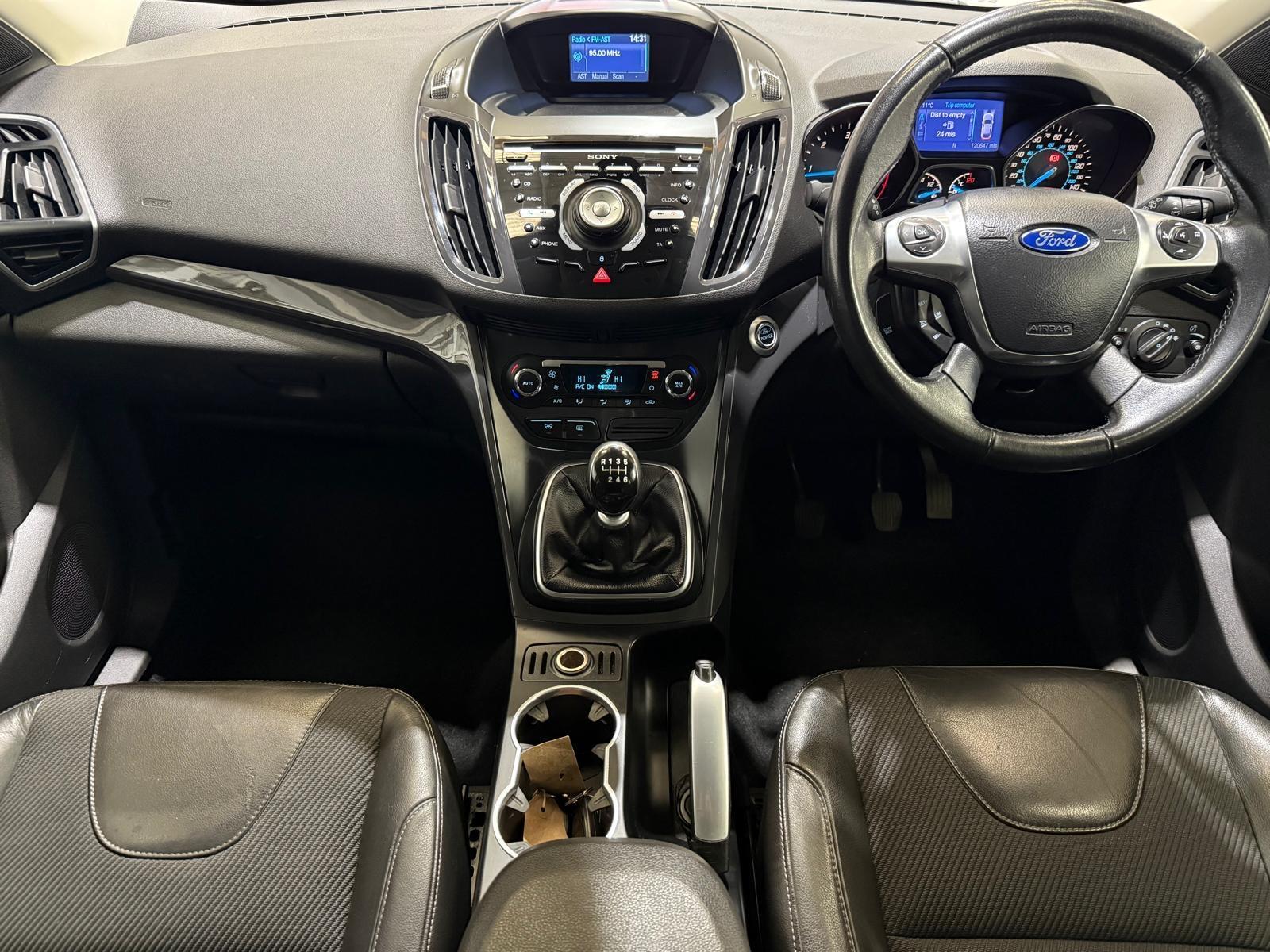 Ford Kuga - Image 29