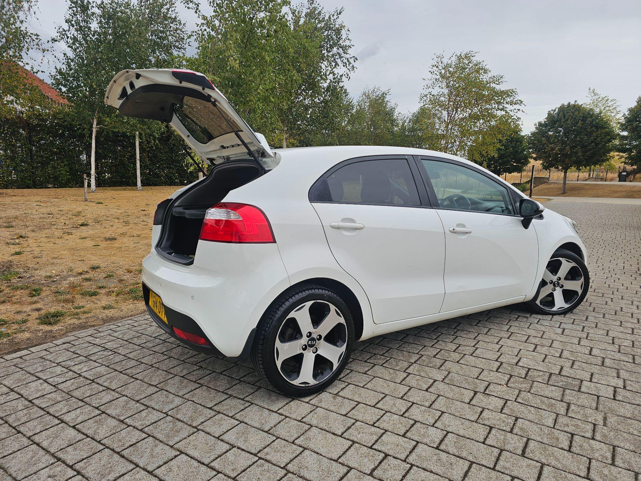 Kia Rio - Image 9