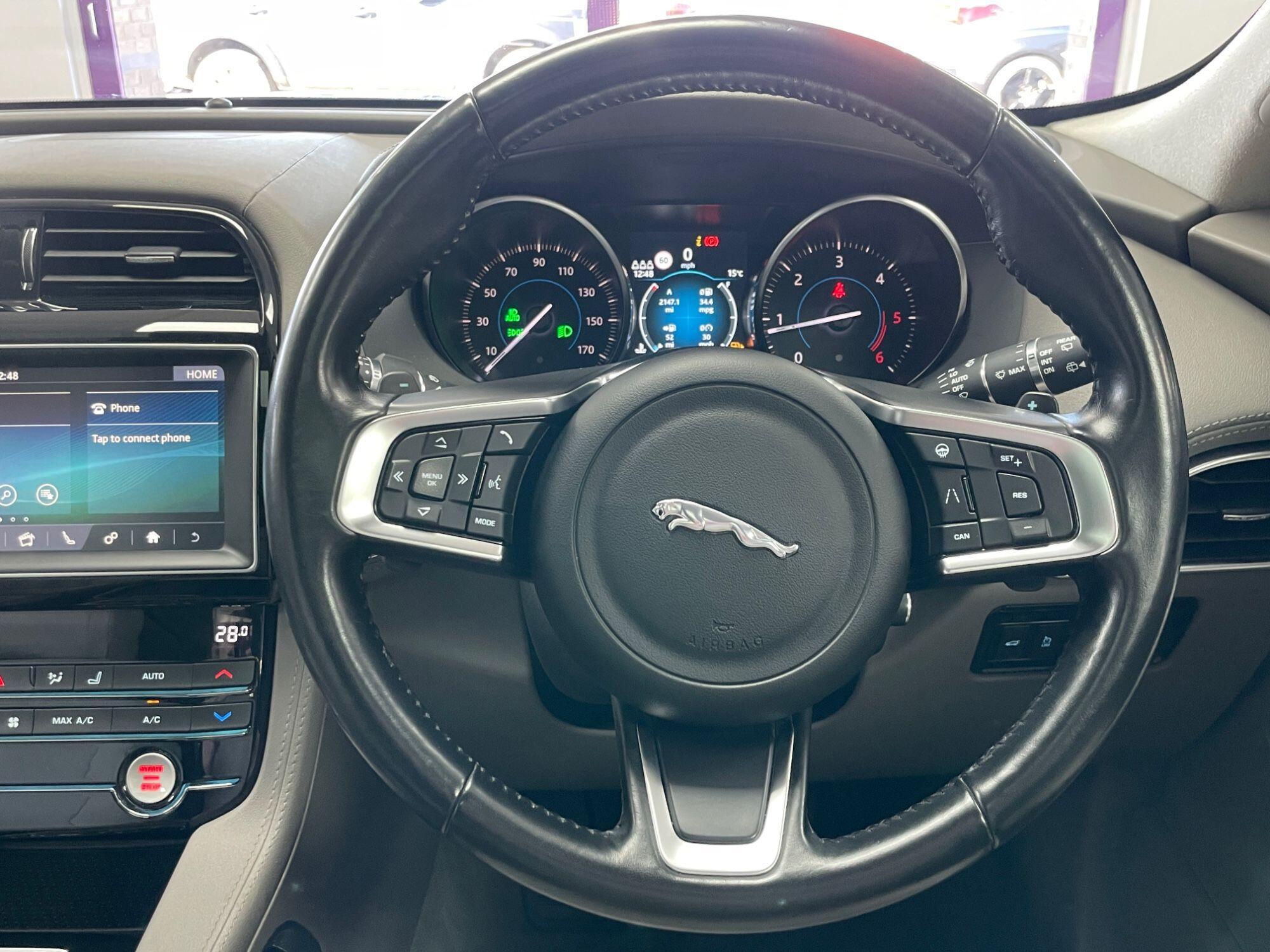 Jaguar F-Pace - Image 37