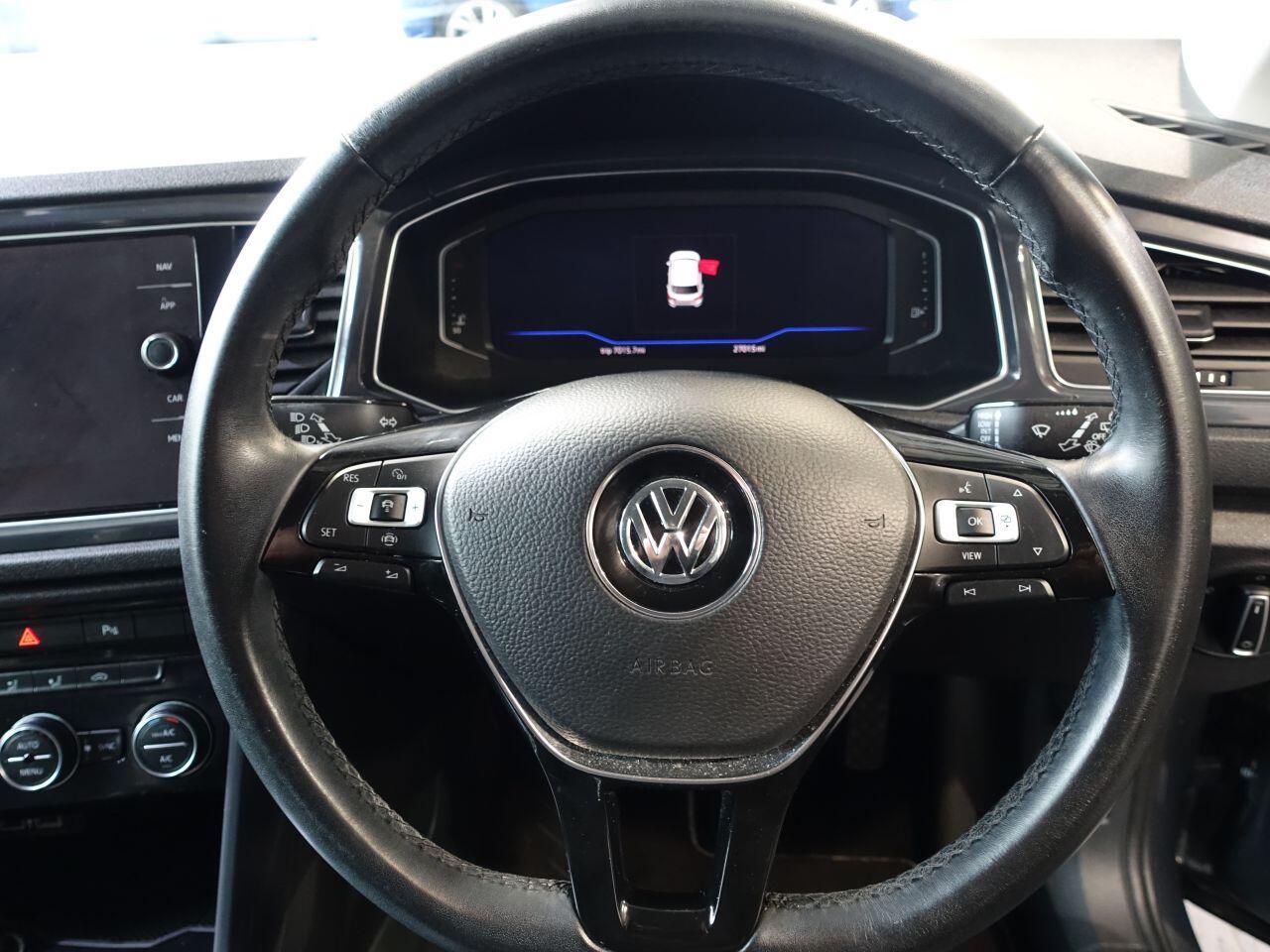 Volkswagen T-Roc - Image 18