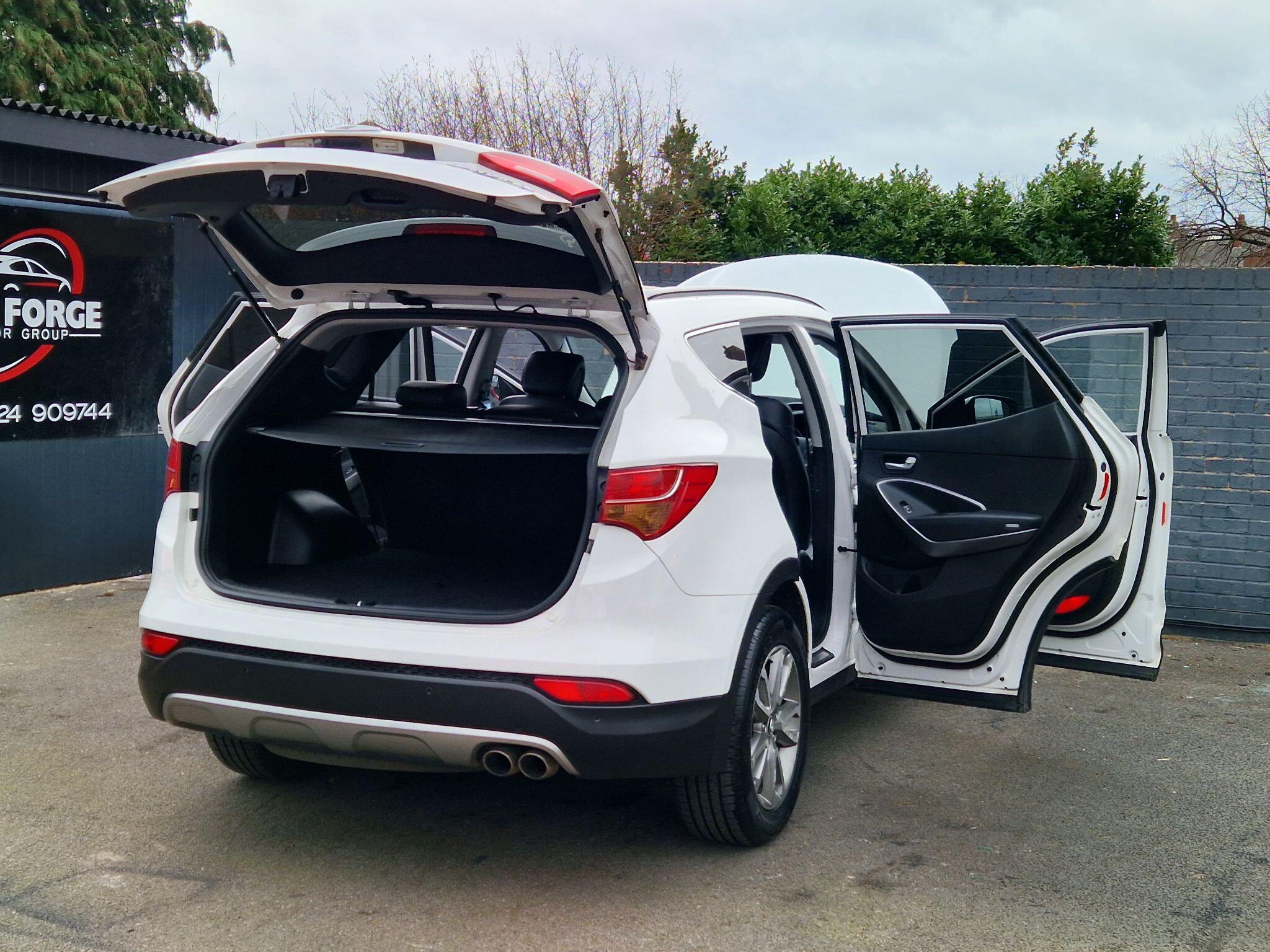 Hyundai Santa Fe - Image 23