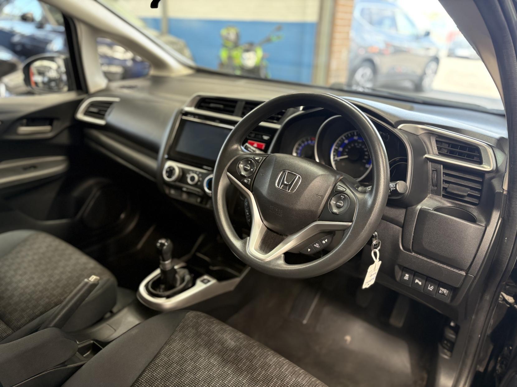 Honda Jazz - Image 11