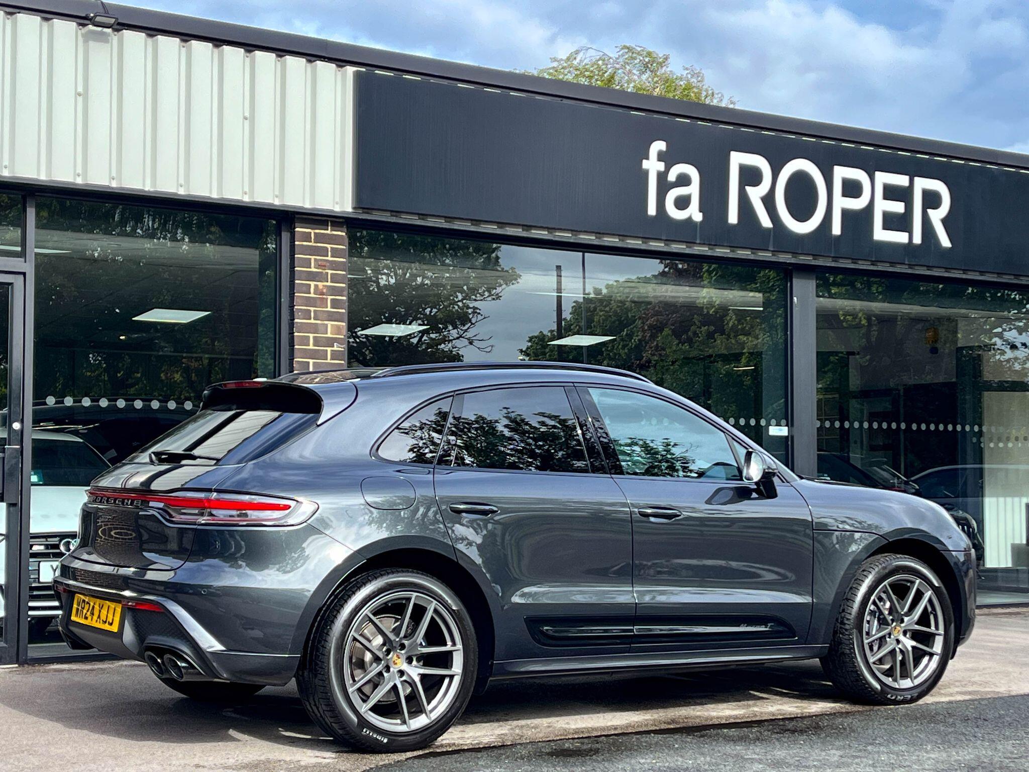 Porsche Macan - Image 19