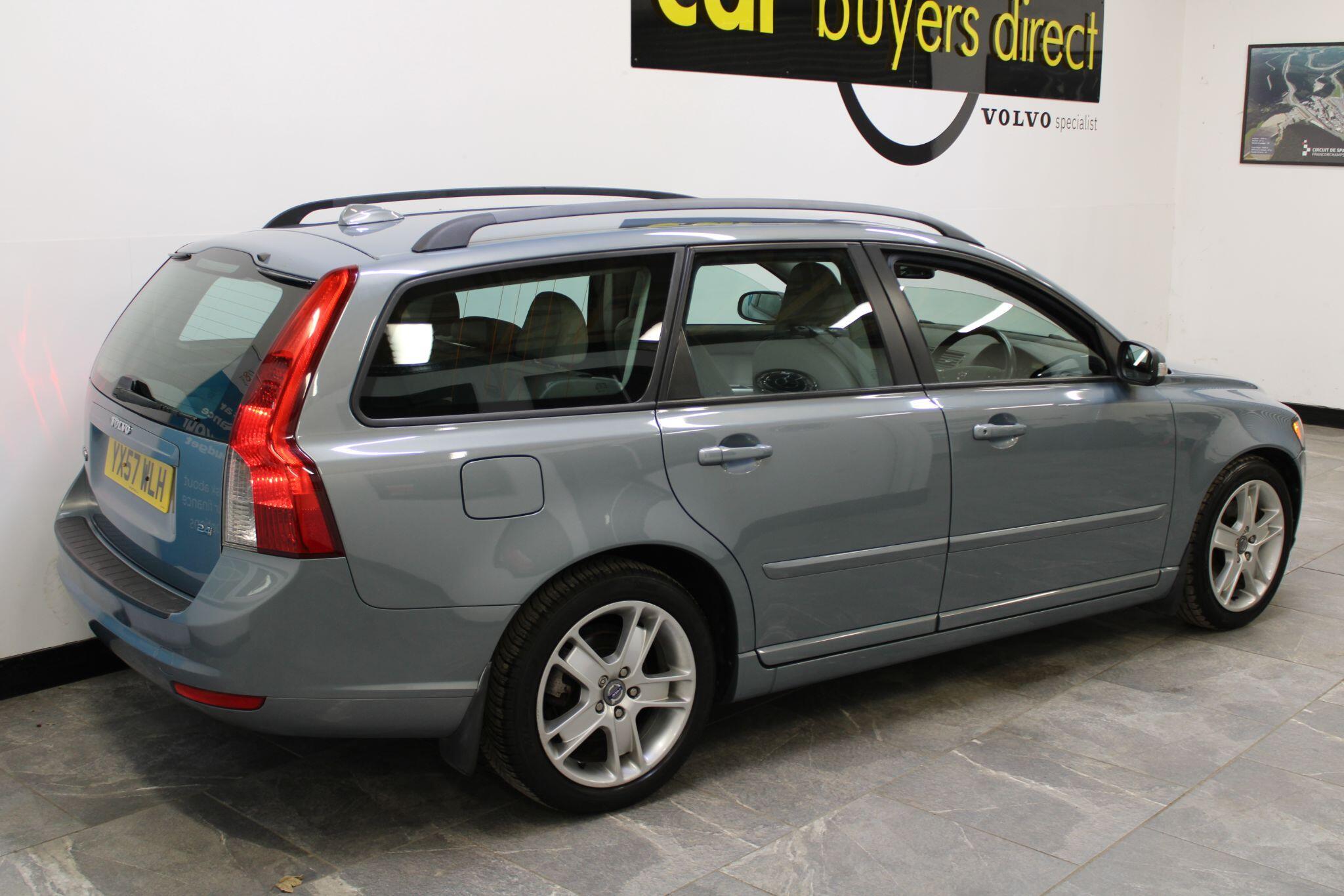 Volvo V50 - Image 4