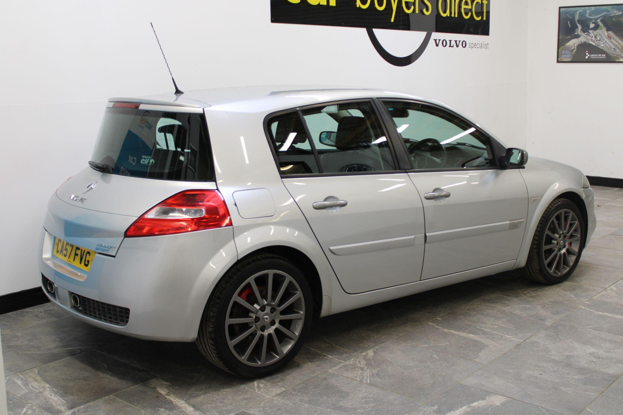 Renault Megane - Image 19