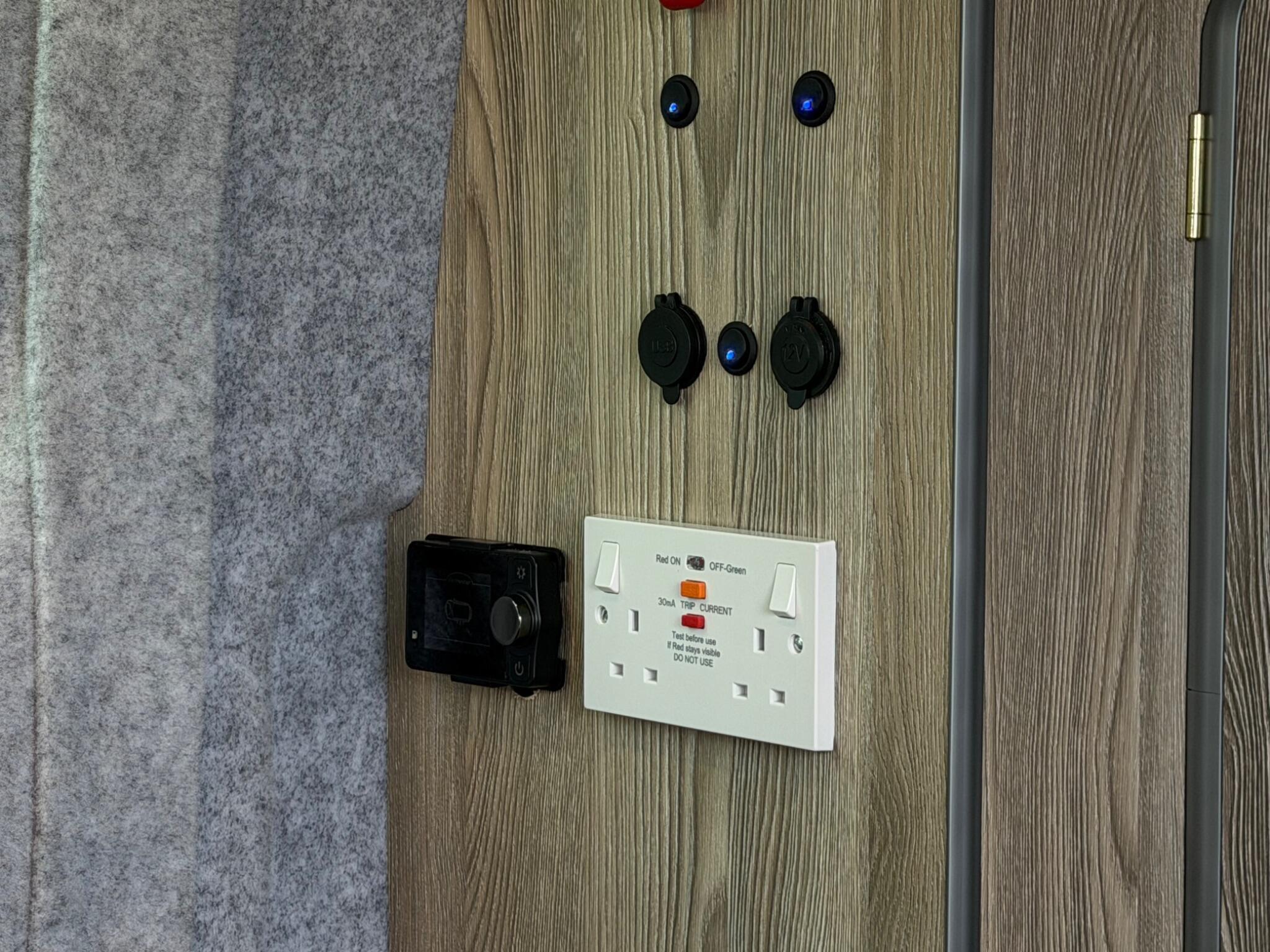 Ford Transit Custom - Image 22