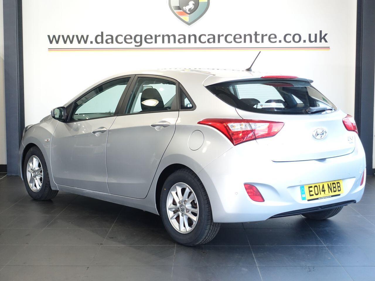 Hyundai i30 - Image 8