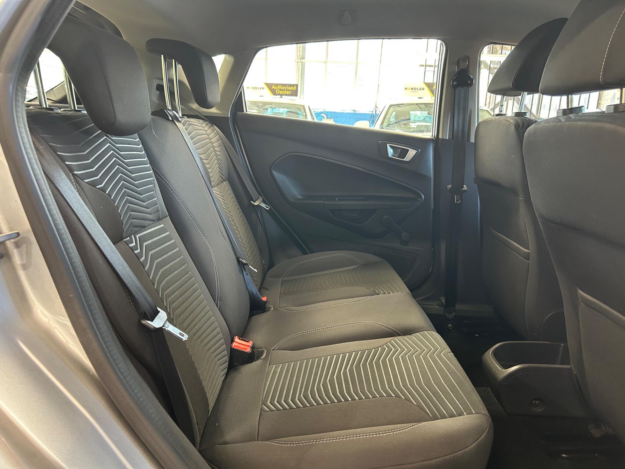 Ford Fiesta - Image 21