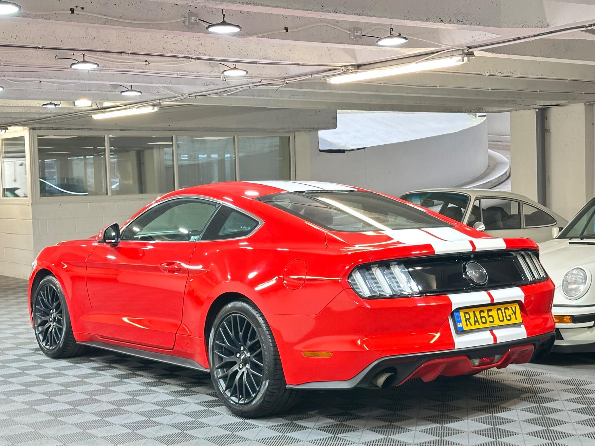 Ford Mustang - Image 3