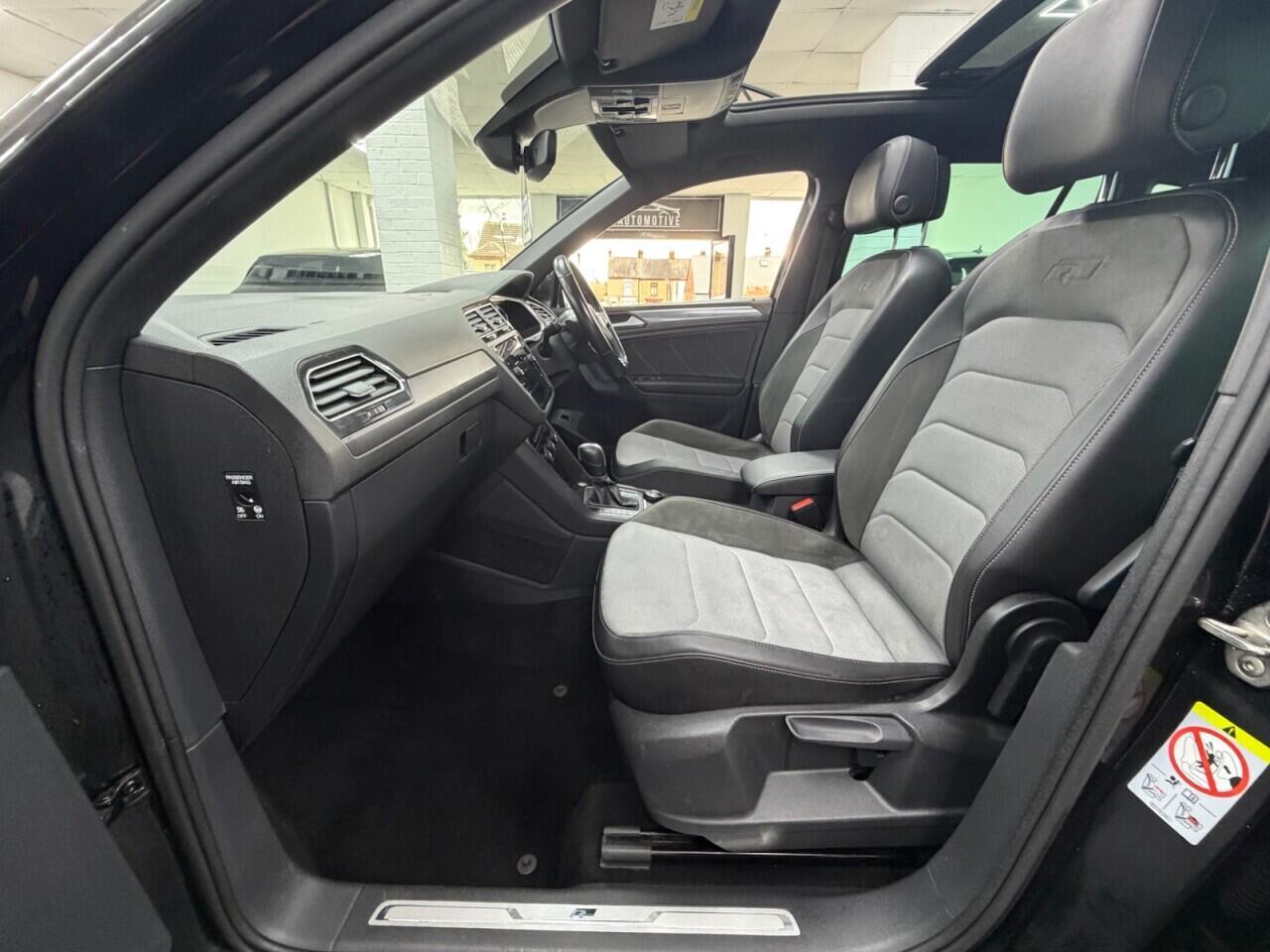 Volkswagen Tiguan - Image 26