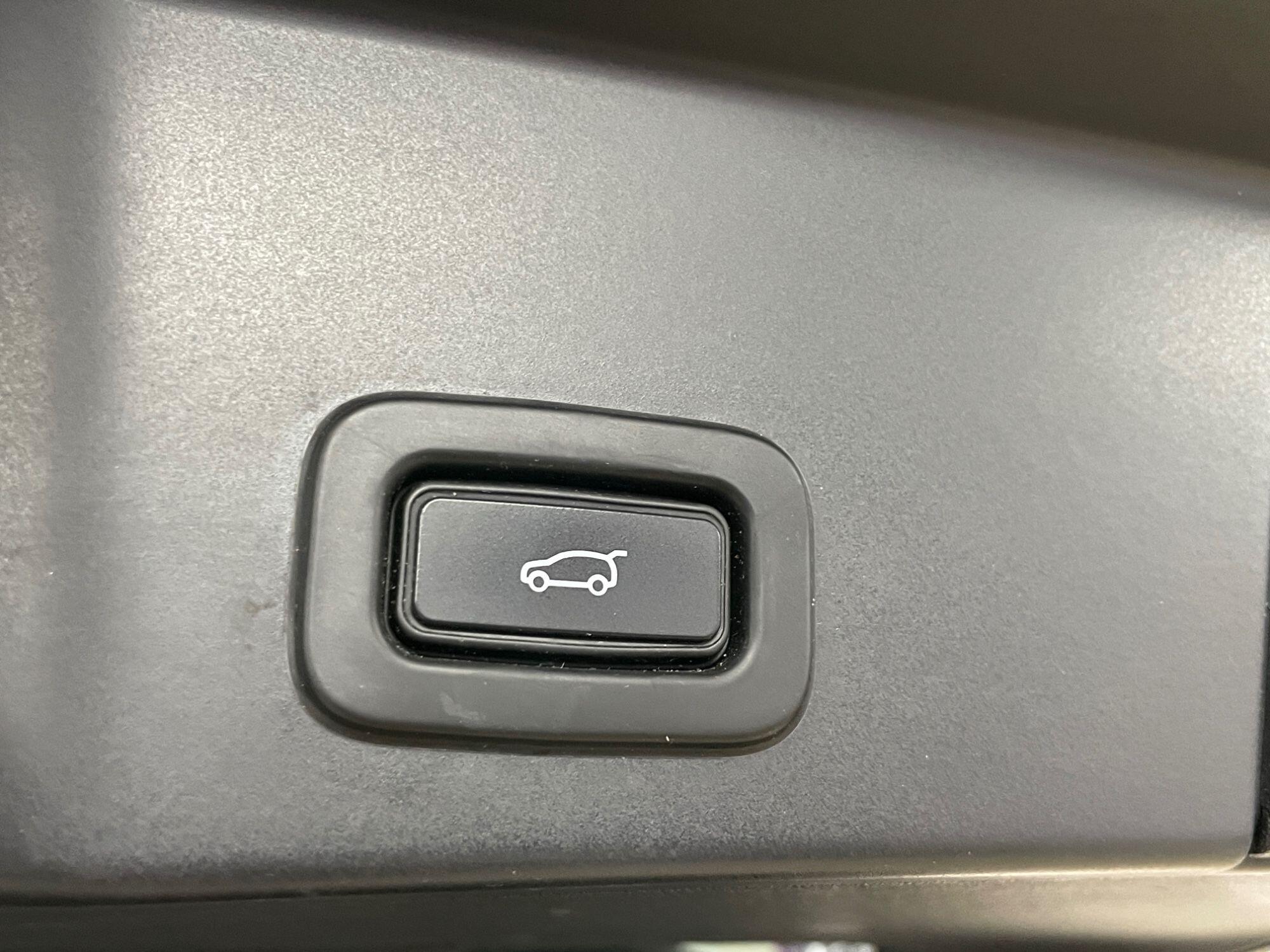 Land Rover Range Rover Evoque - Image 16