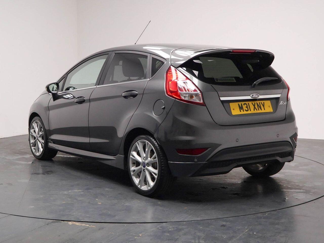 Ford Fiesta - Image 11