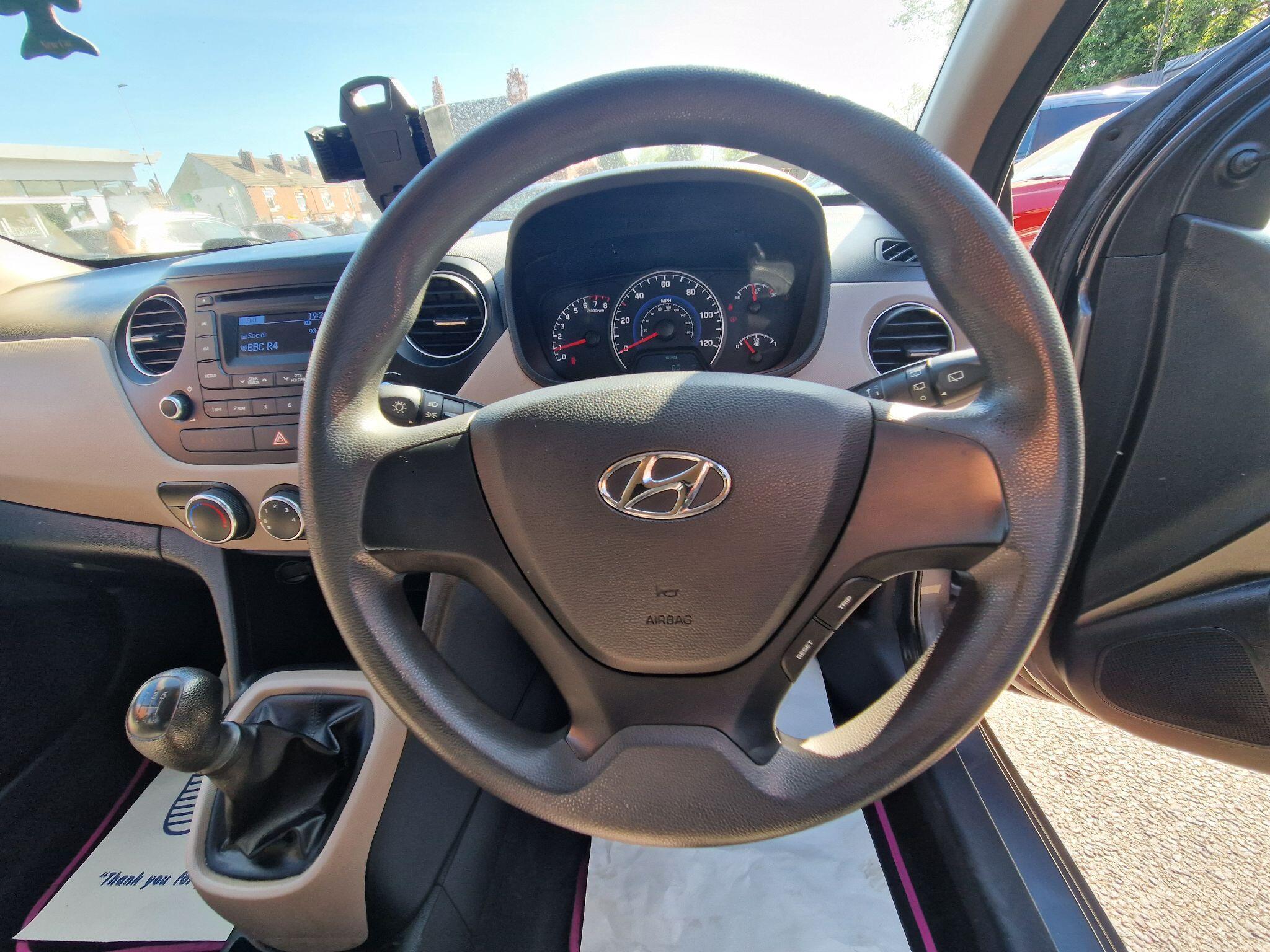 Hyundai i10 - Image 44