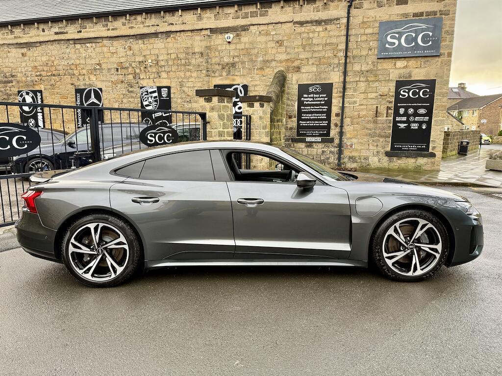 Audi E-Tron GT - Image 11