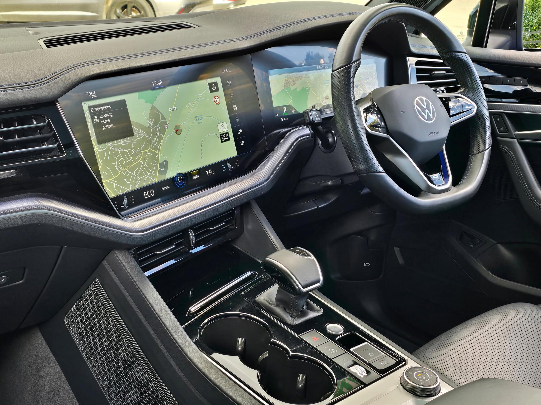 Volkswagen Touareg - Image 3