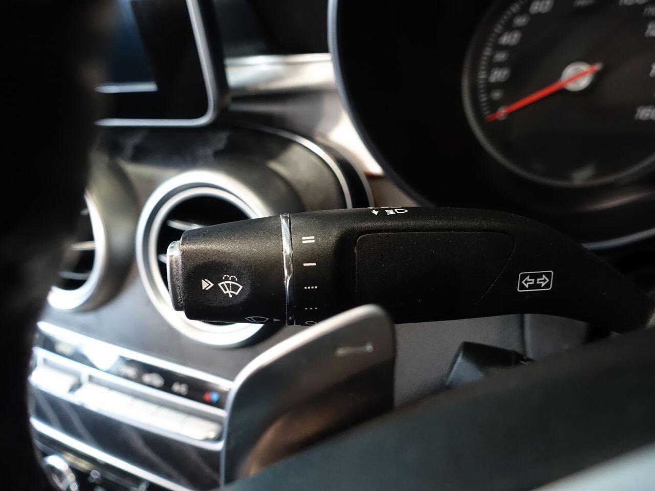 Mercedes-benz C-CLASS - Image 16